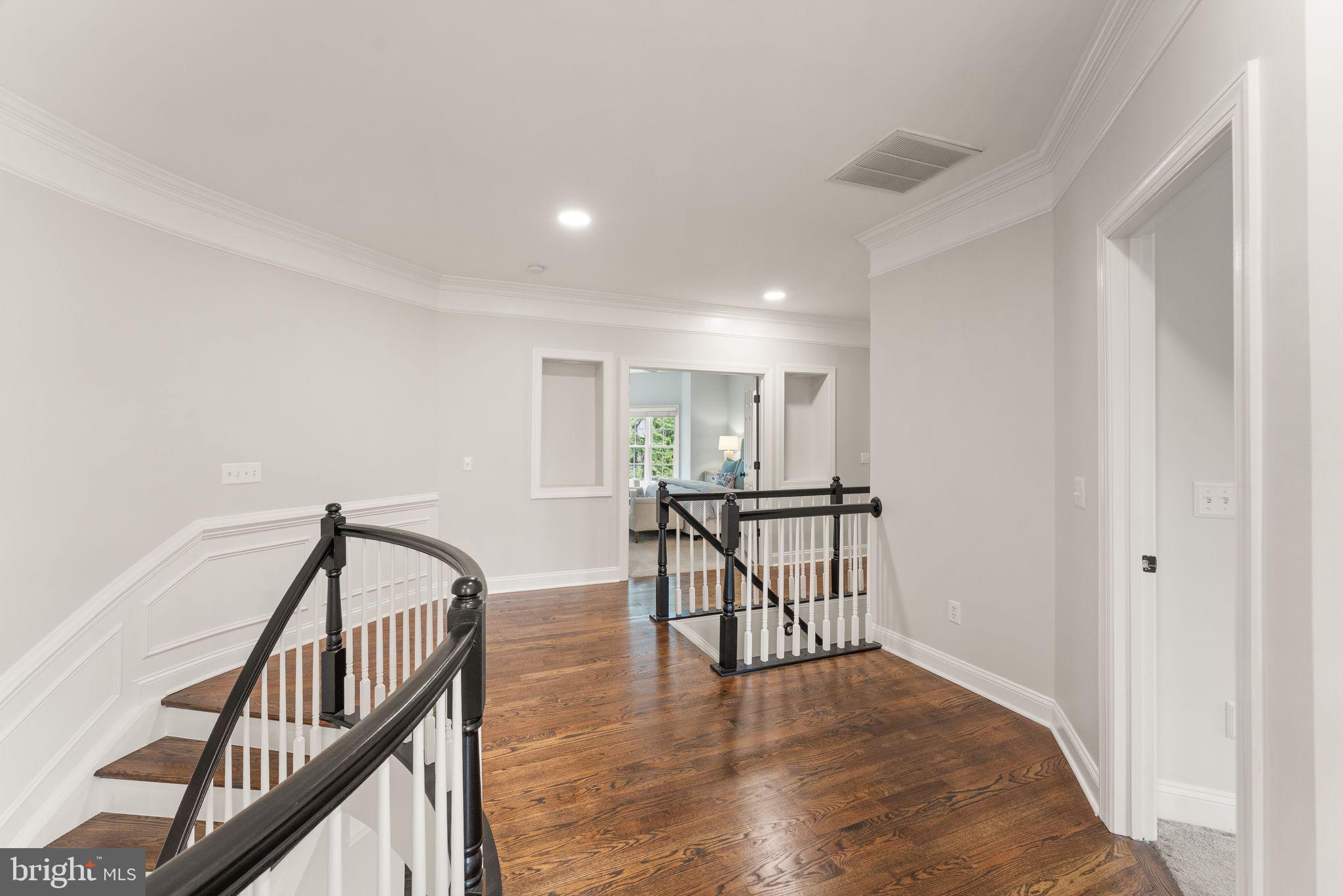 LANSDOWNE ON THE POTOMAC - Residential