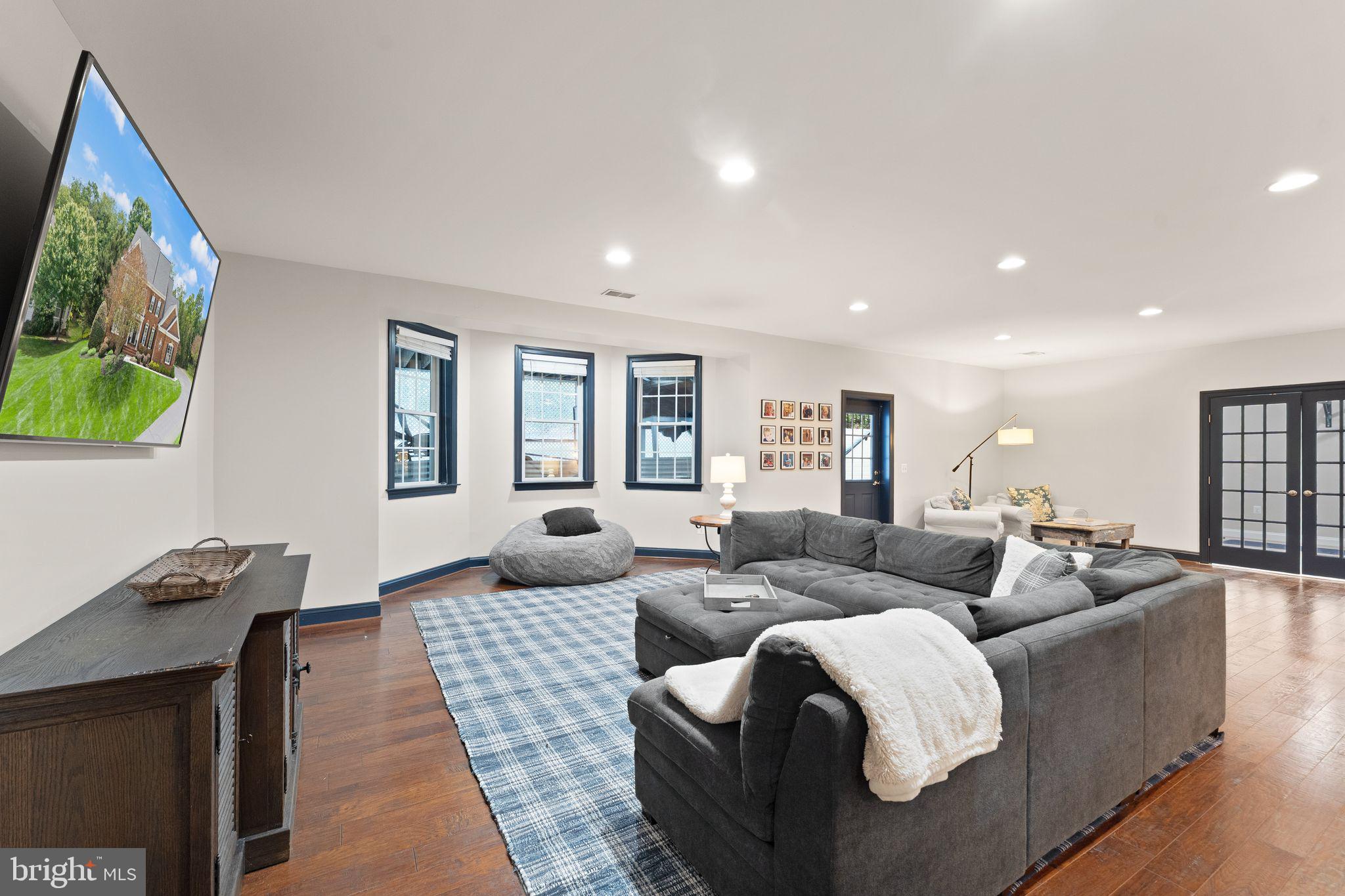LANSDOWNE ON THE POTOMAC - Residential