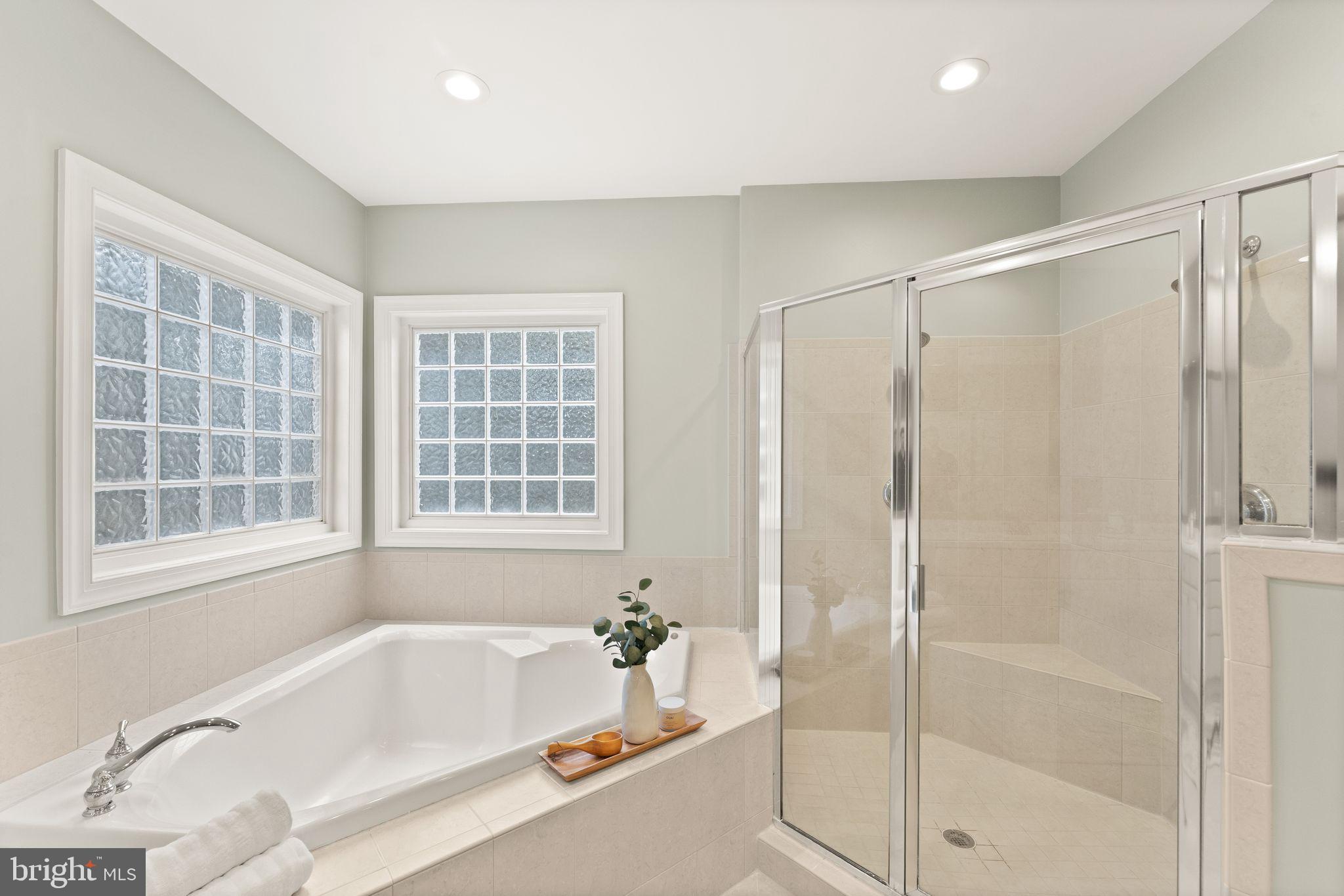LANSDOWNE ON THE POTOMAC - Residential