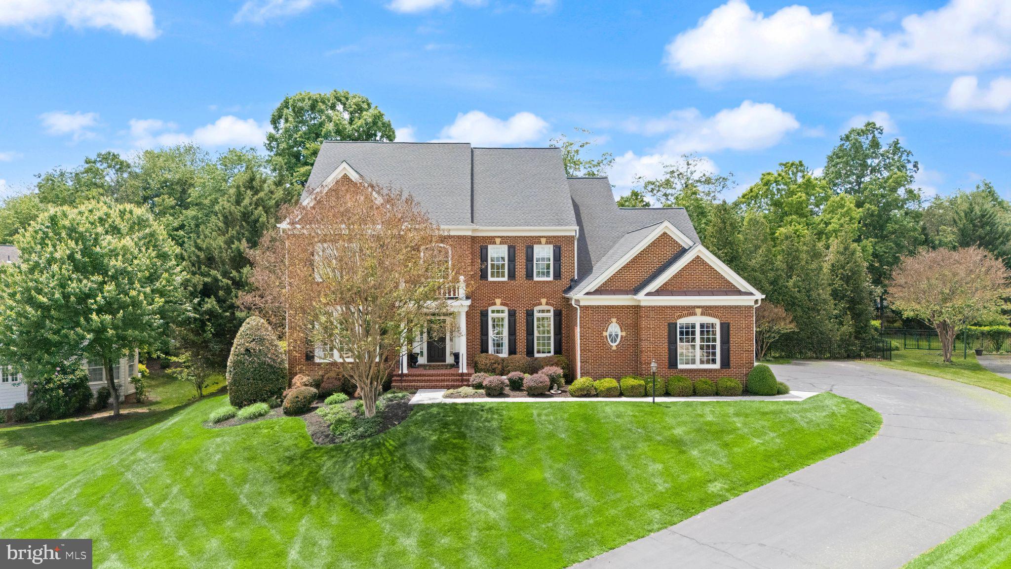 LANSDOWNE ON THE POTOMAC - Residential