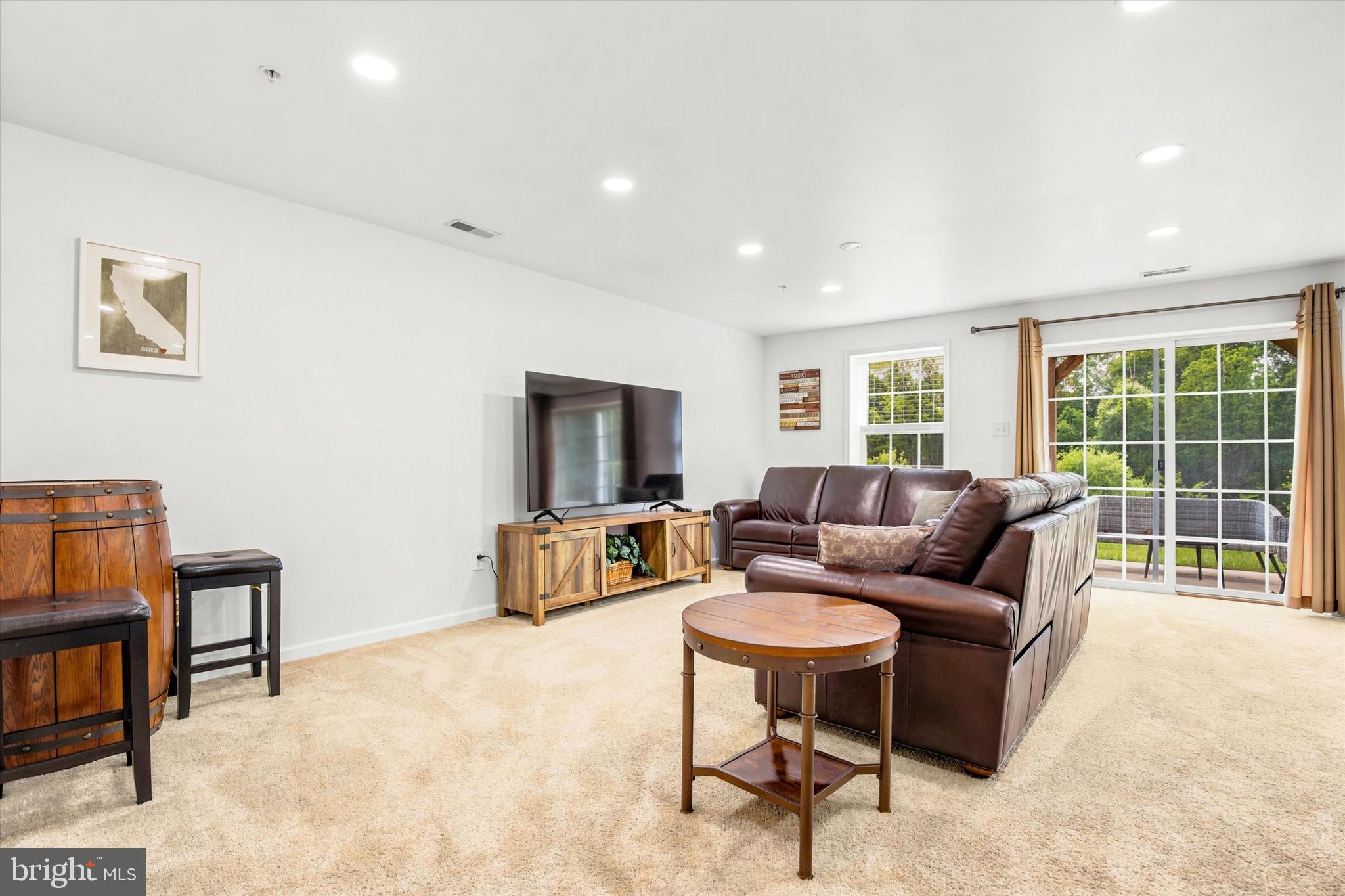 TH AT HERITAGE CNTR - Residential