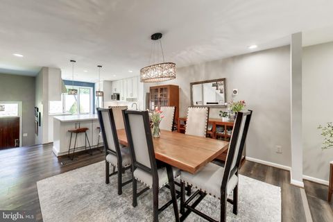 3810 N RICHMOND STREET ARLINGTON VA 22207