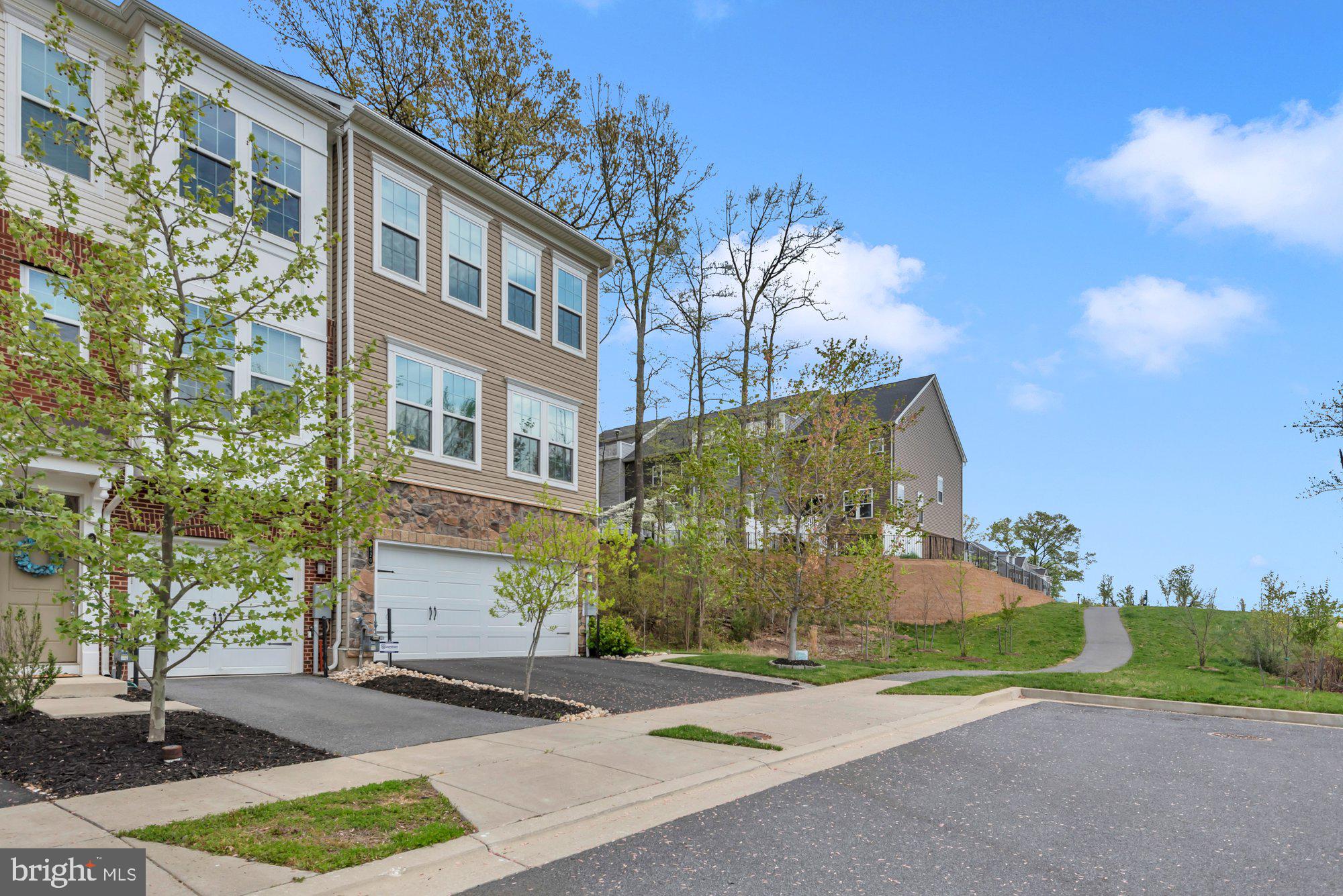 2818 ETLEY COURT