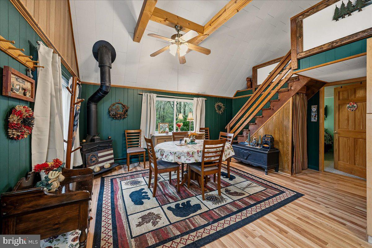 ARROWHEAD  LAKES - Residential