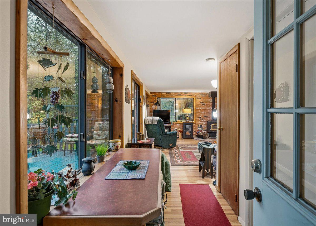 ARROWHEAD  LAKES - Residential