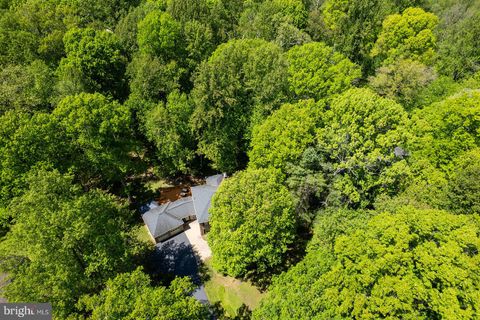 Homes For Sale - 11732 Stuart Mill Road<br/> Fairfax County, OAKTON, VA 22124