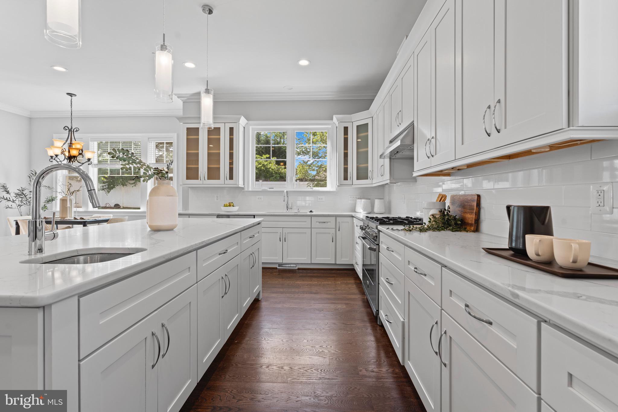 PIMMIT HILLS - Residential