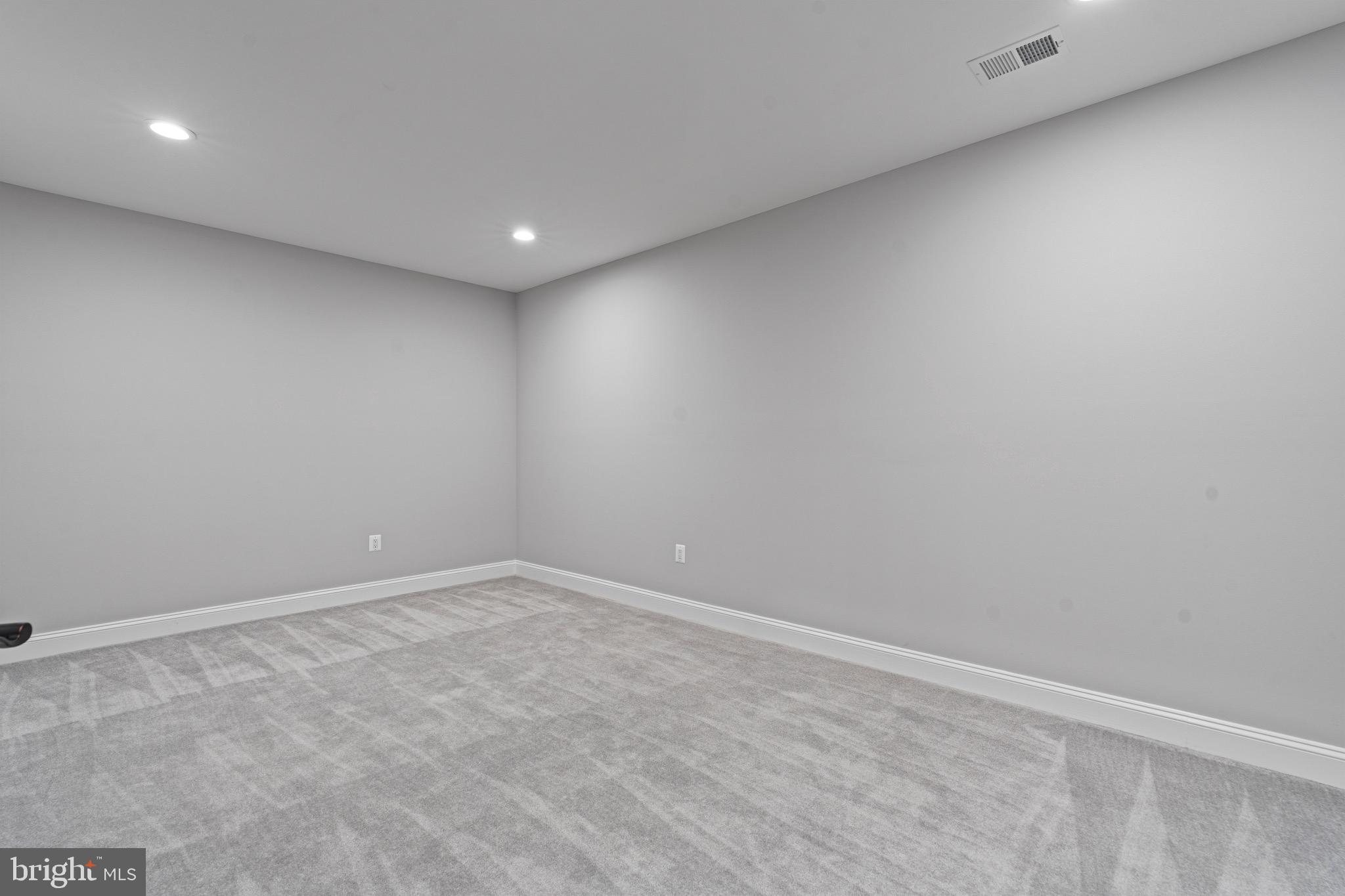 PIMMIT HILLS - Residential