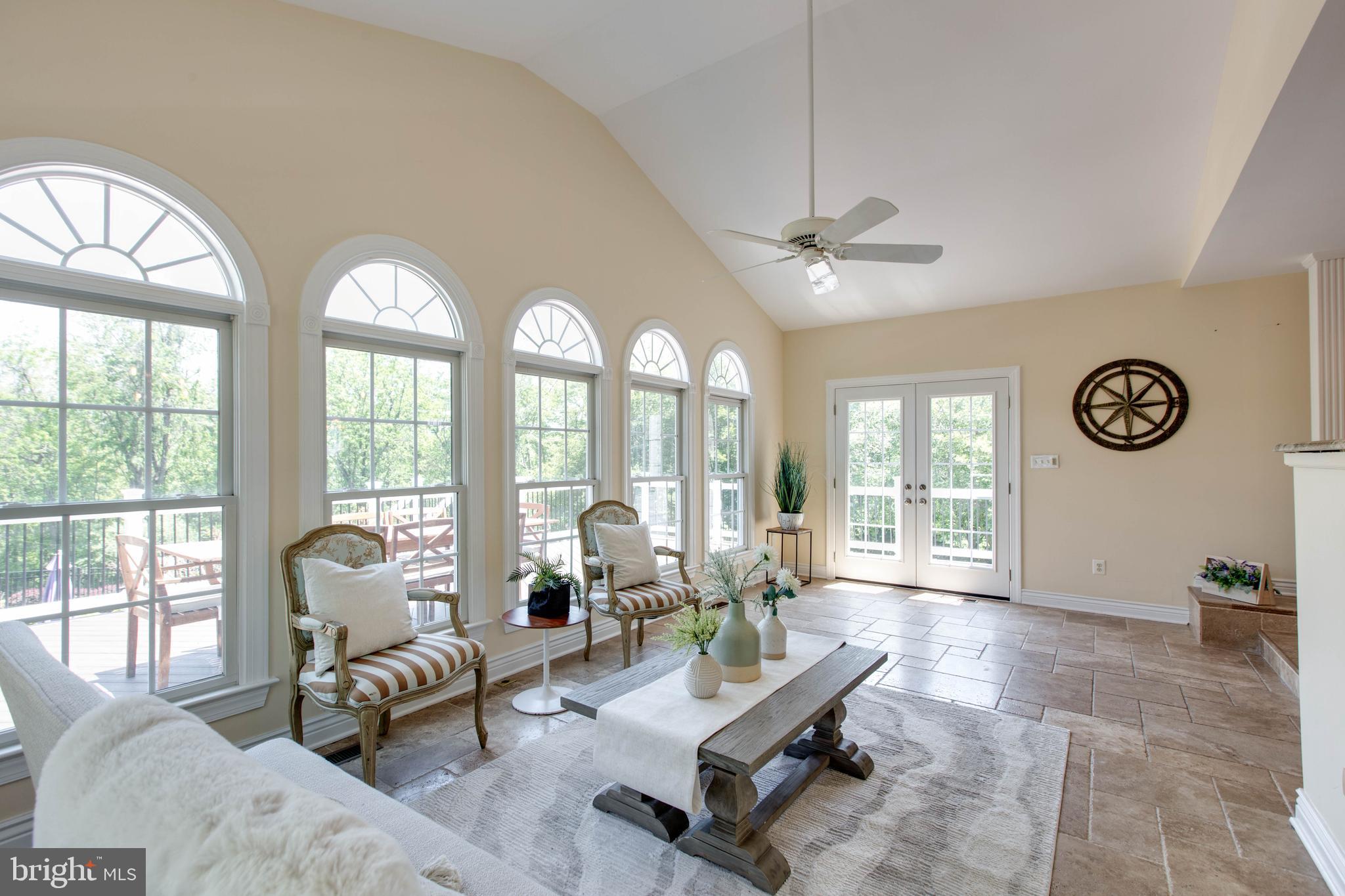 RIVER DOWNS - Residential
