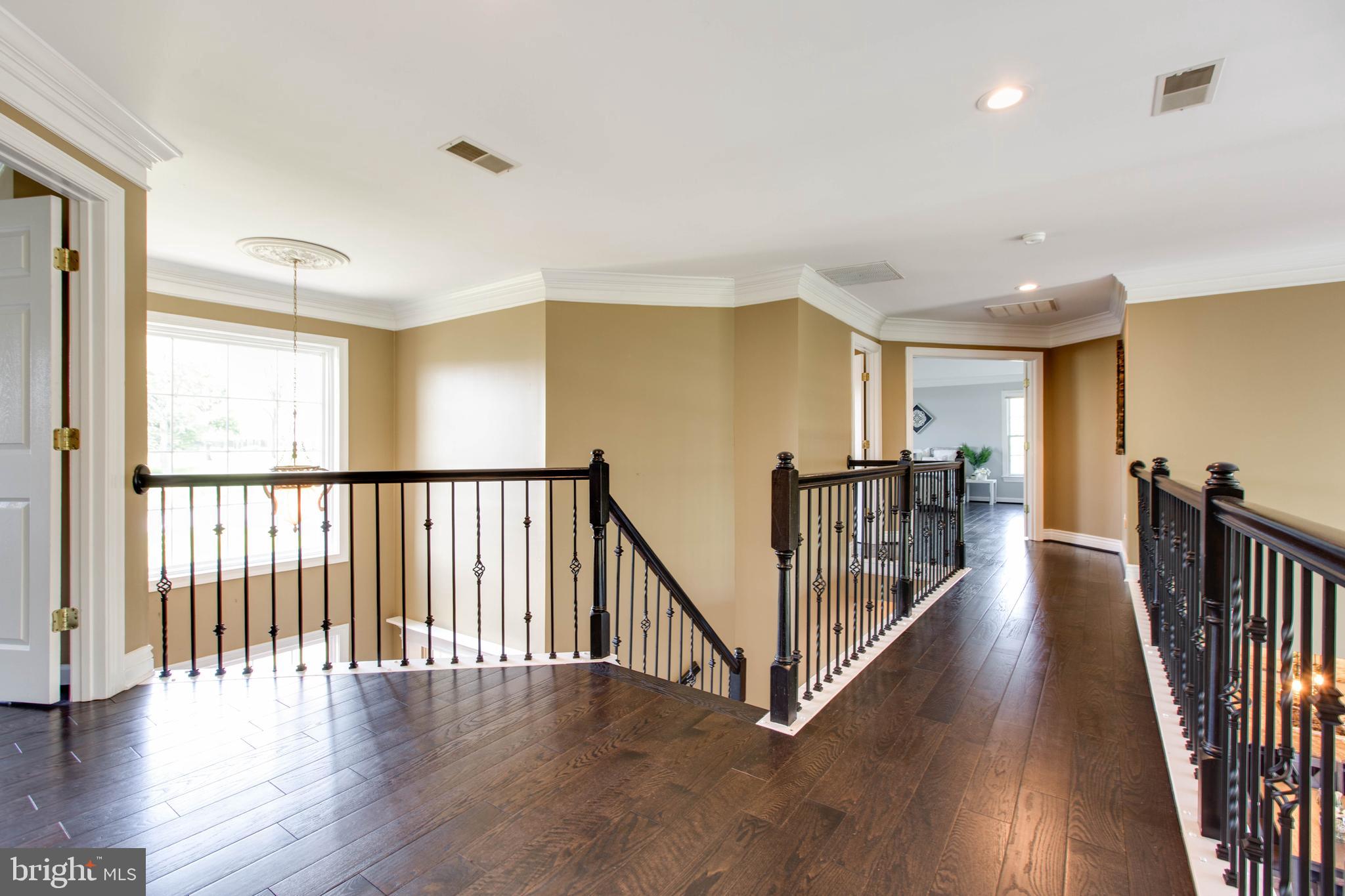 RIVER DOWNS - Residential