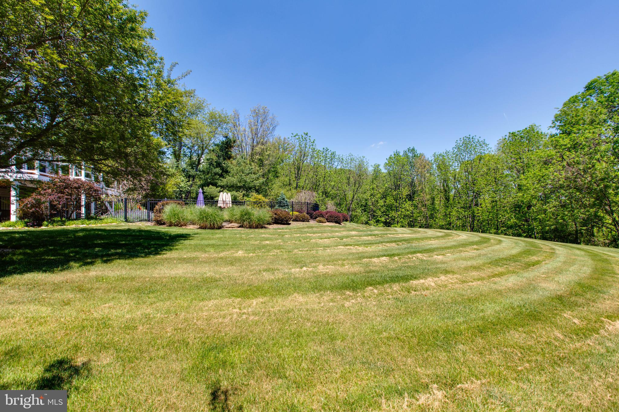 RIVER DOWNS - Residential