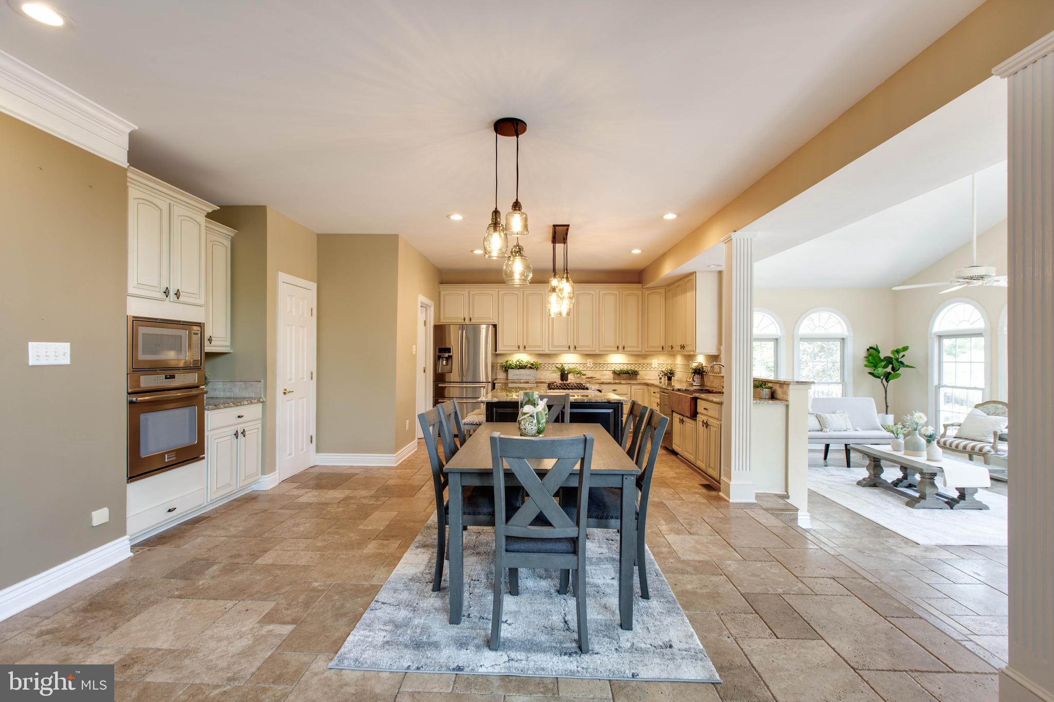 RIVER DOWNS - Residential