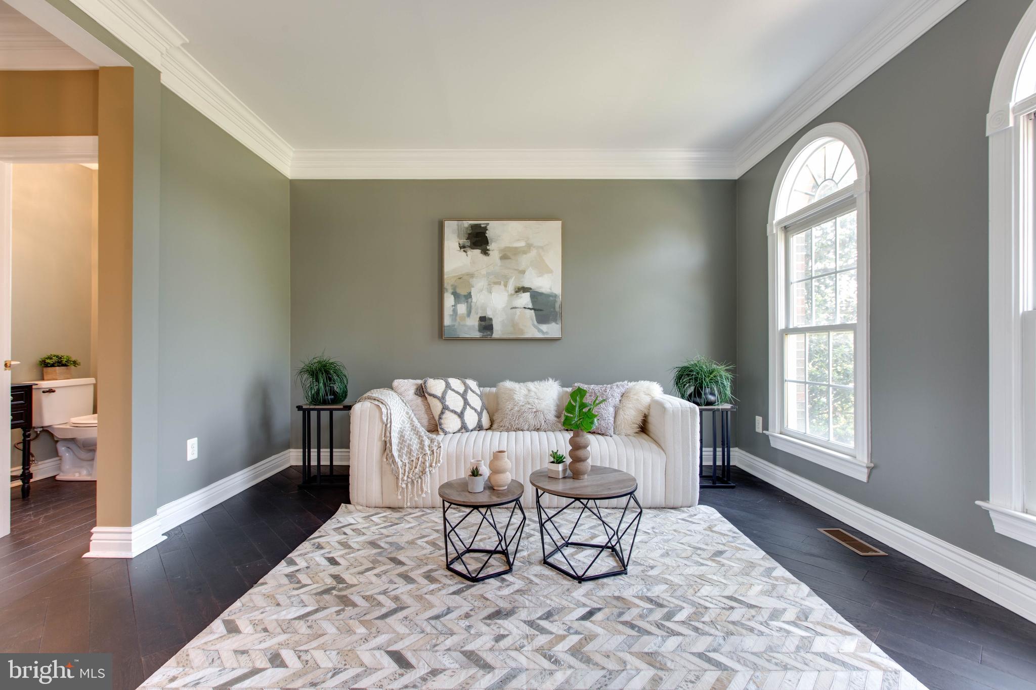RIVER DOWNS - Residential