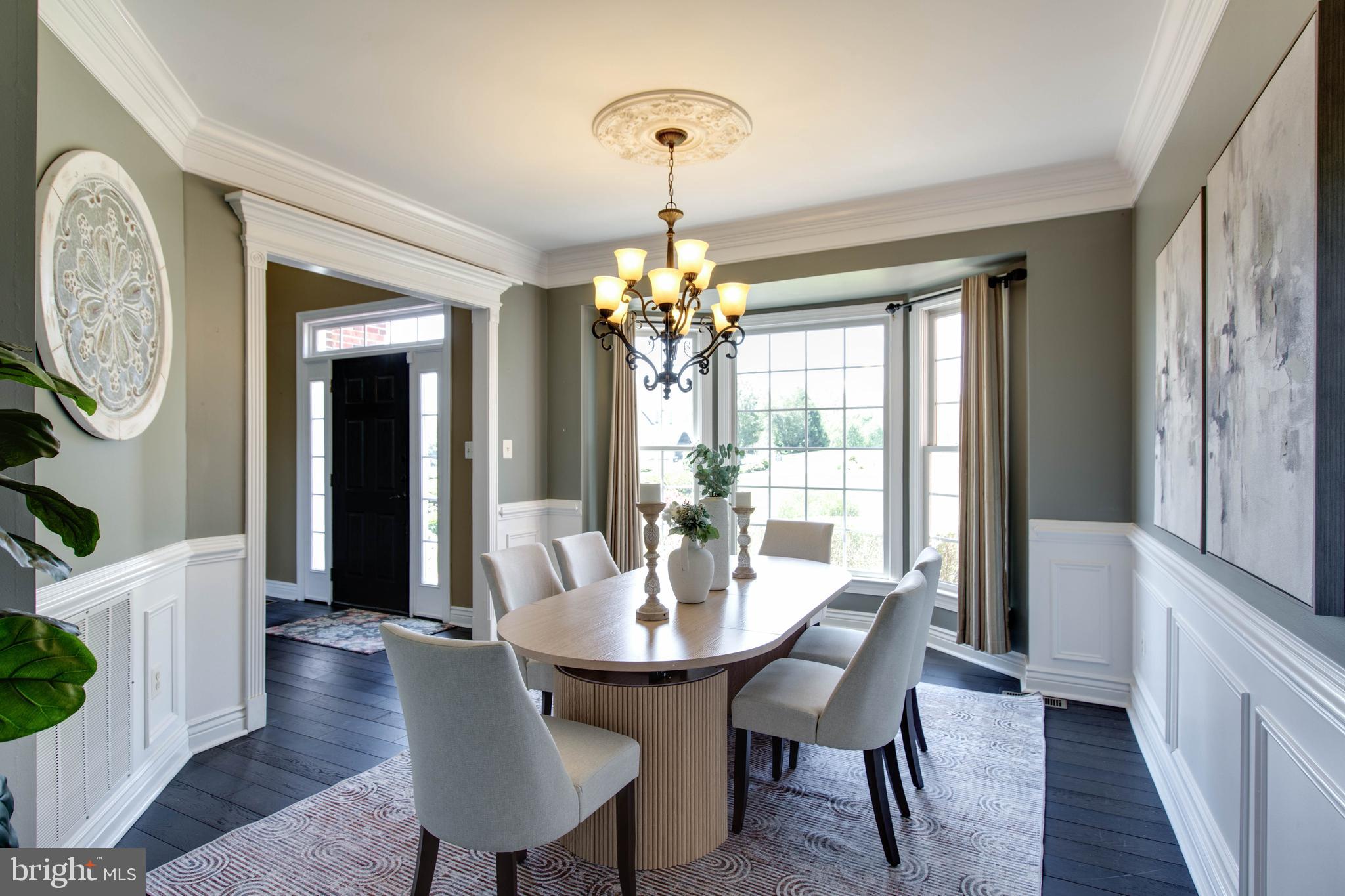 RIVER DOWNS - Residential