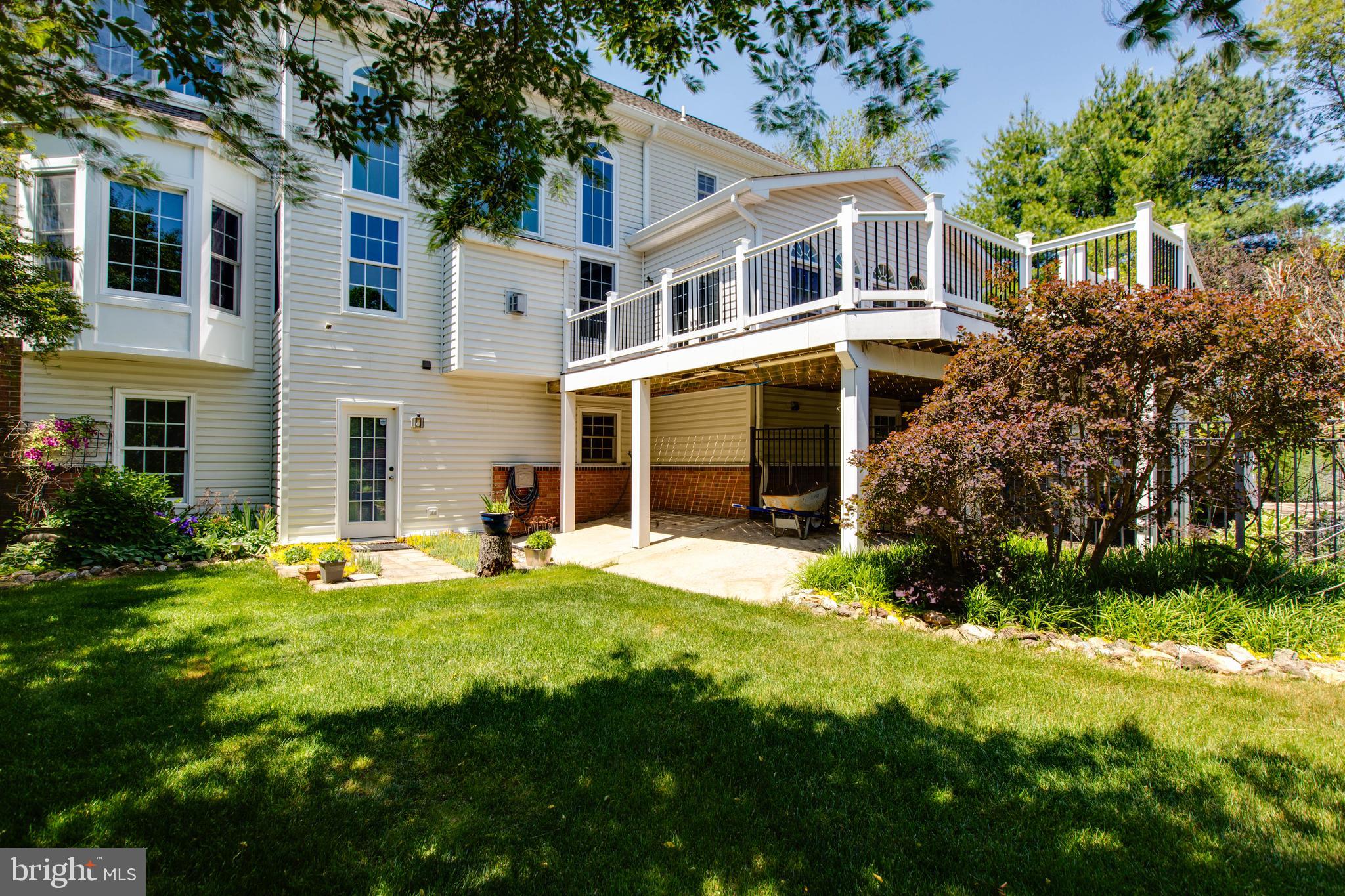 RIVER DOWNS - Residential