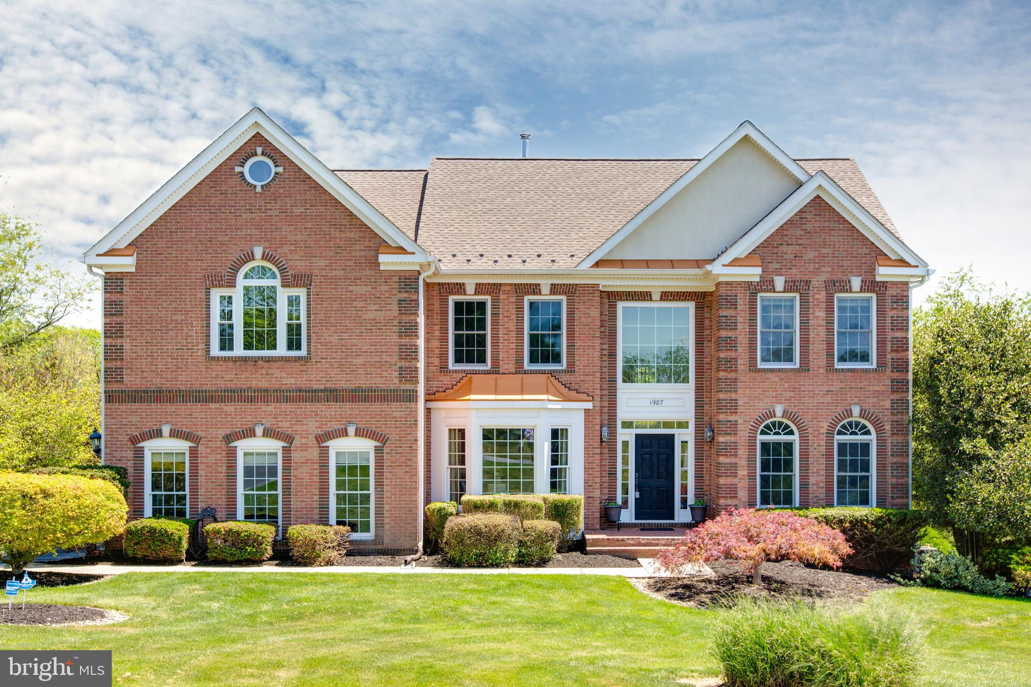 RIVER DOWNS - Residential