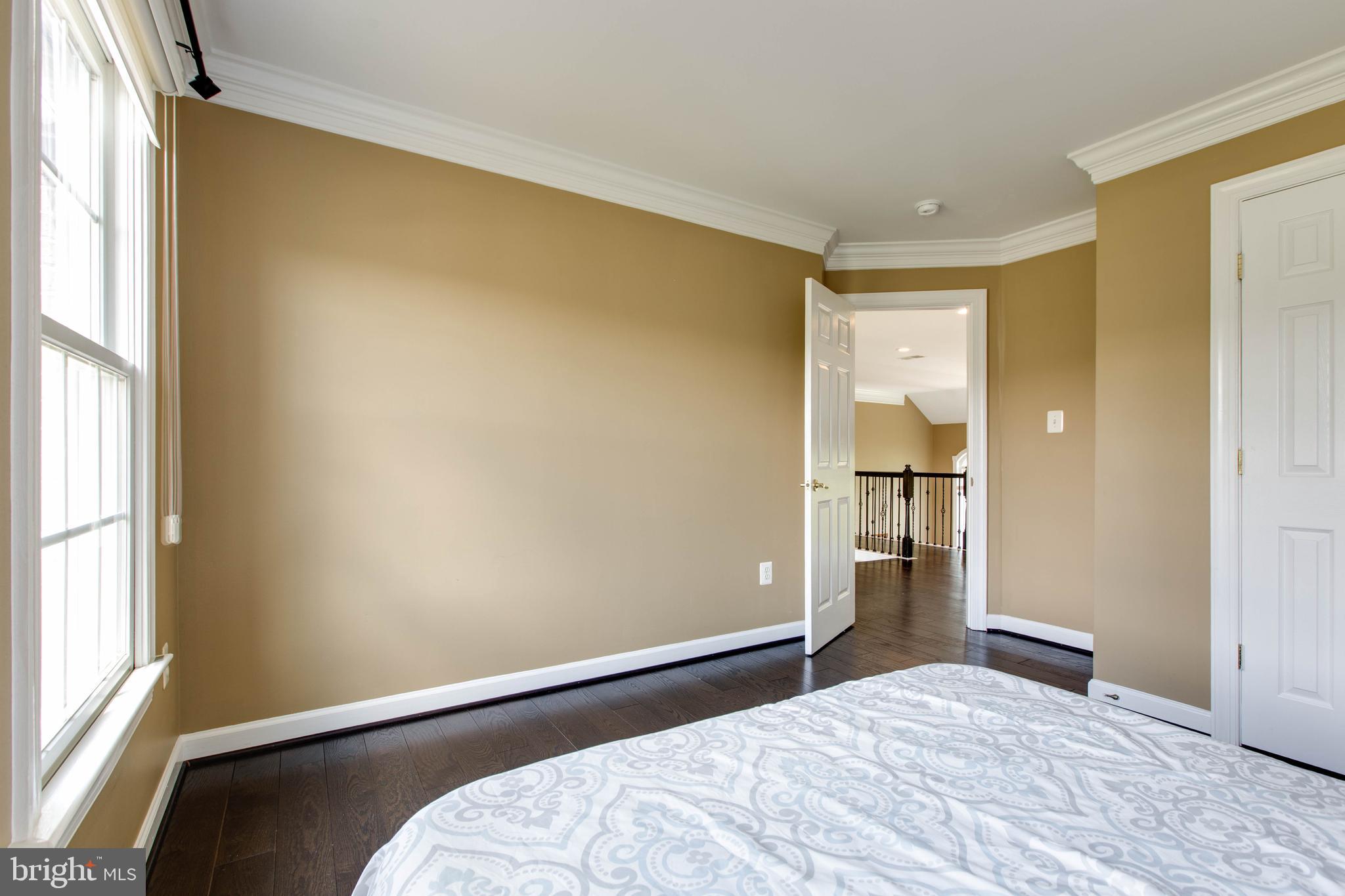 RIVER DOWNS - Residential
