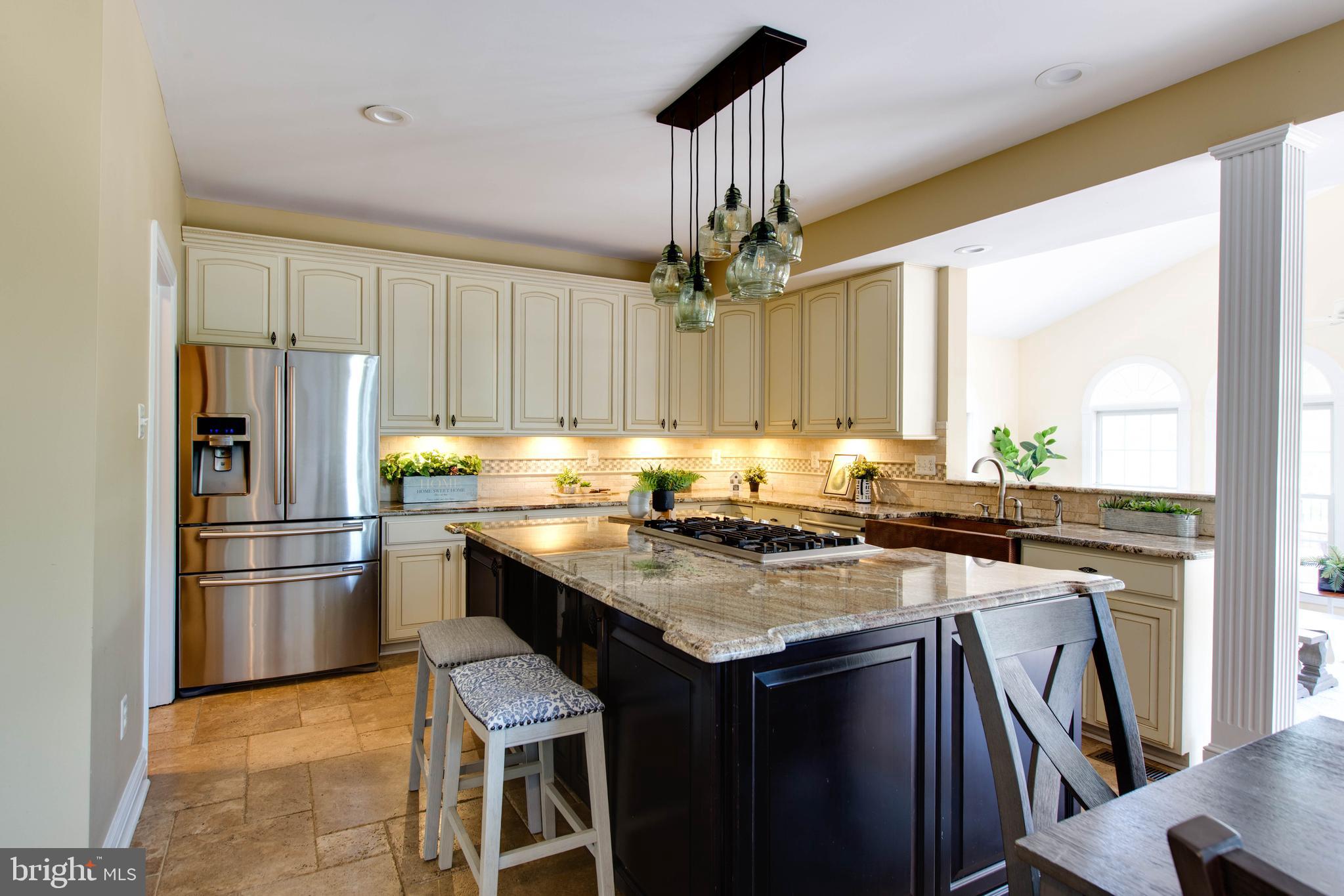 RIVER DOWNS - Residential