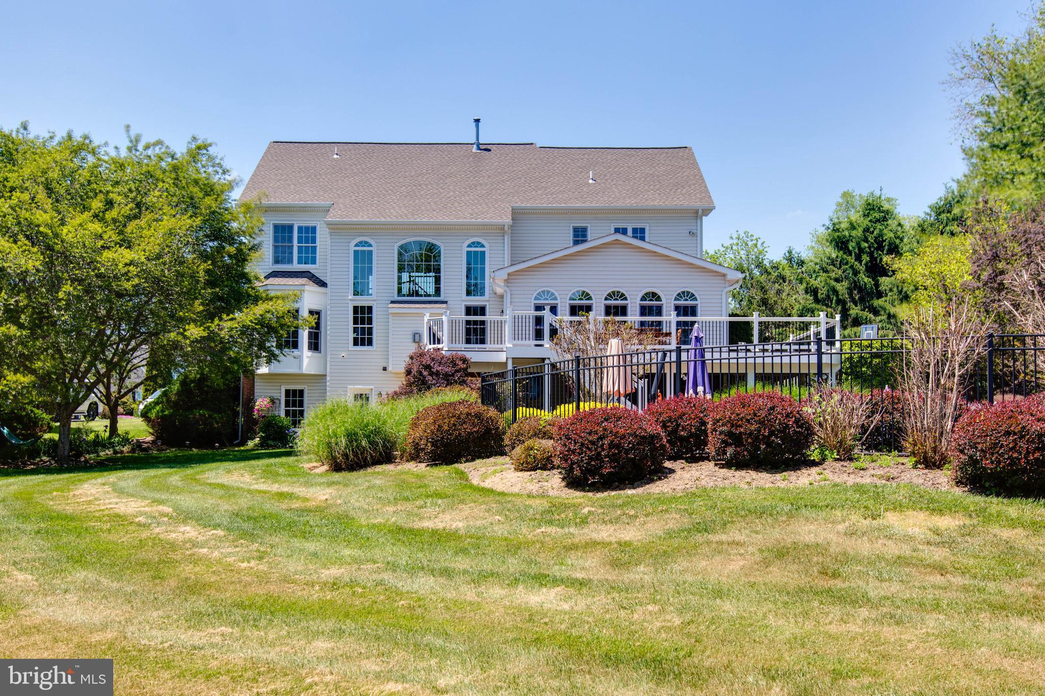 RIVER DOWNS - Residential