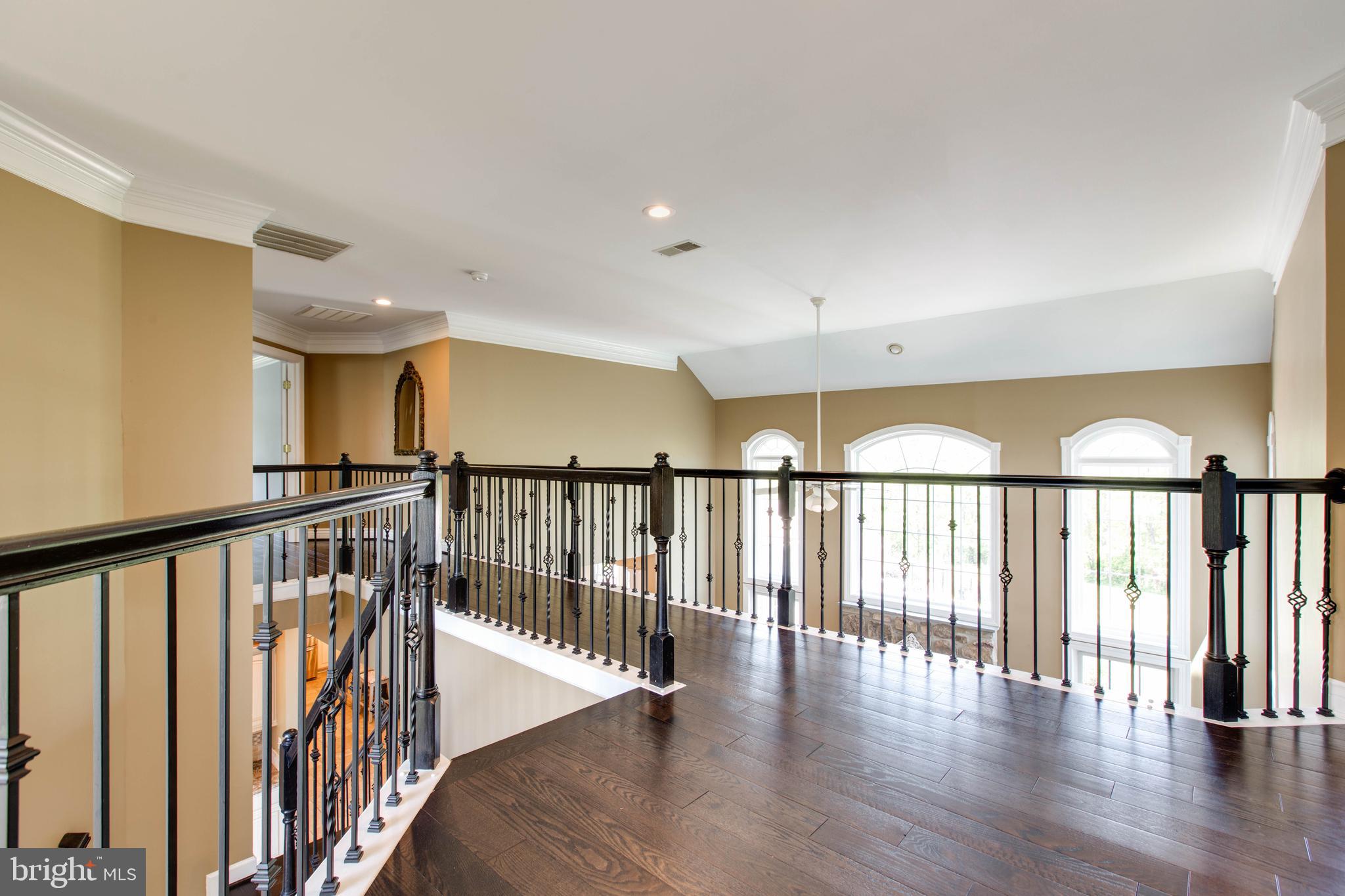RIVER DOWNS - Residential