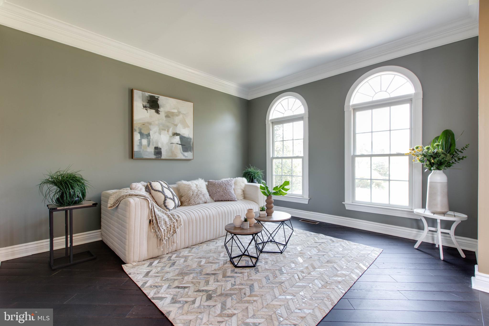 RIVER DOWNS - Residential