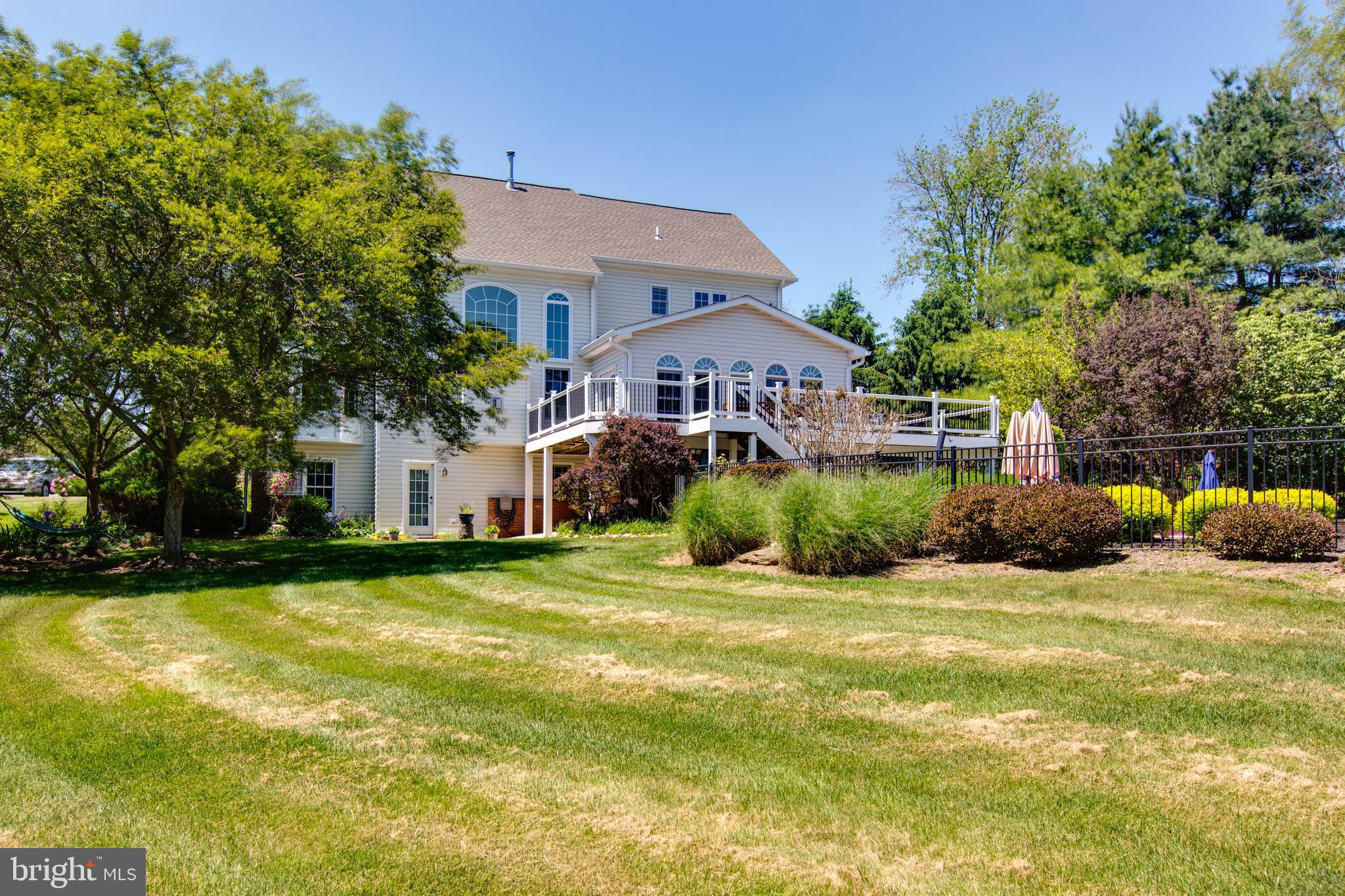 RIVER DOWNS - Residential