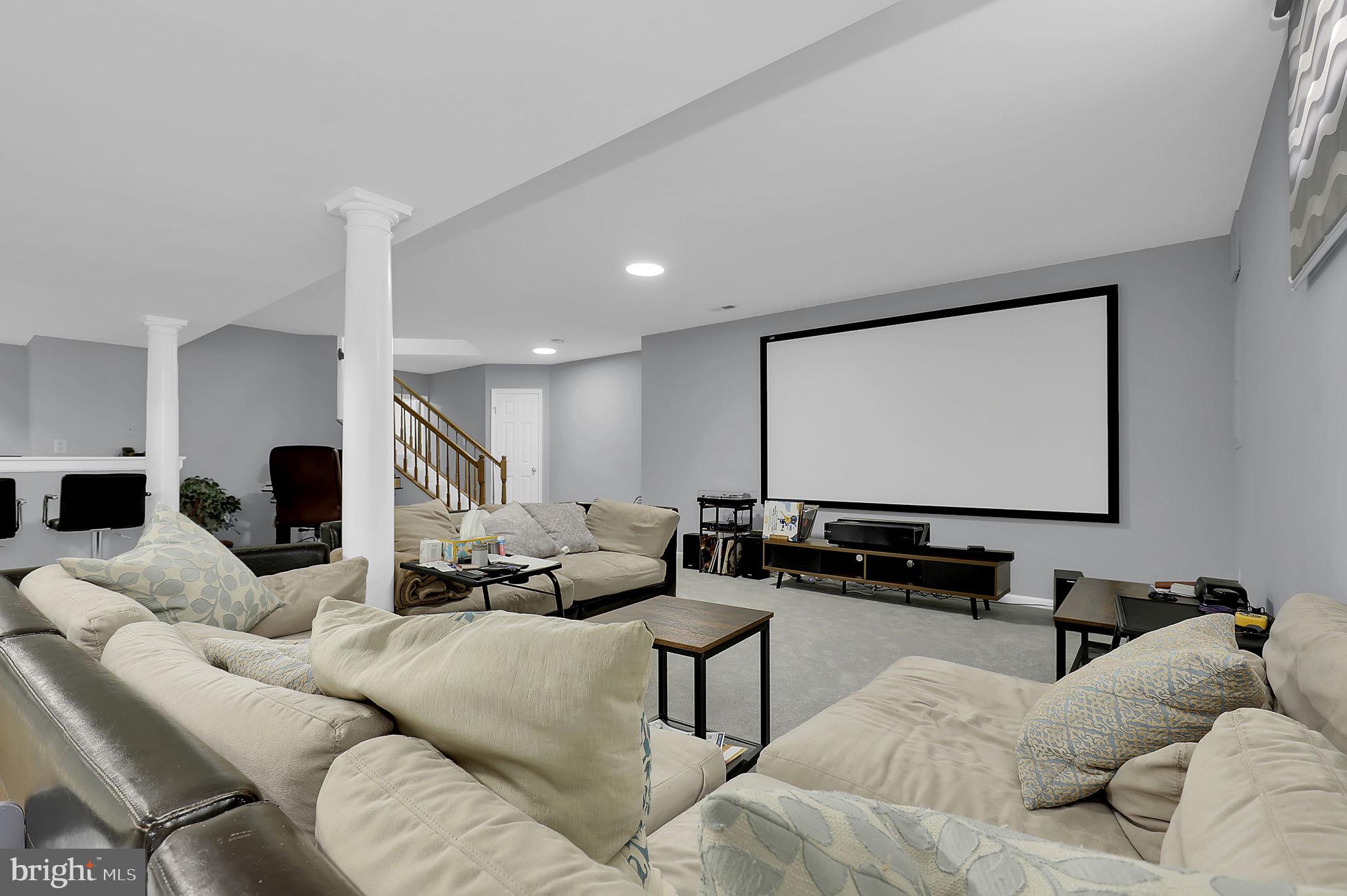 KINGS SQUARE - Residential