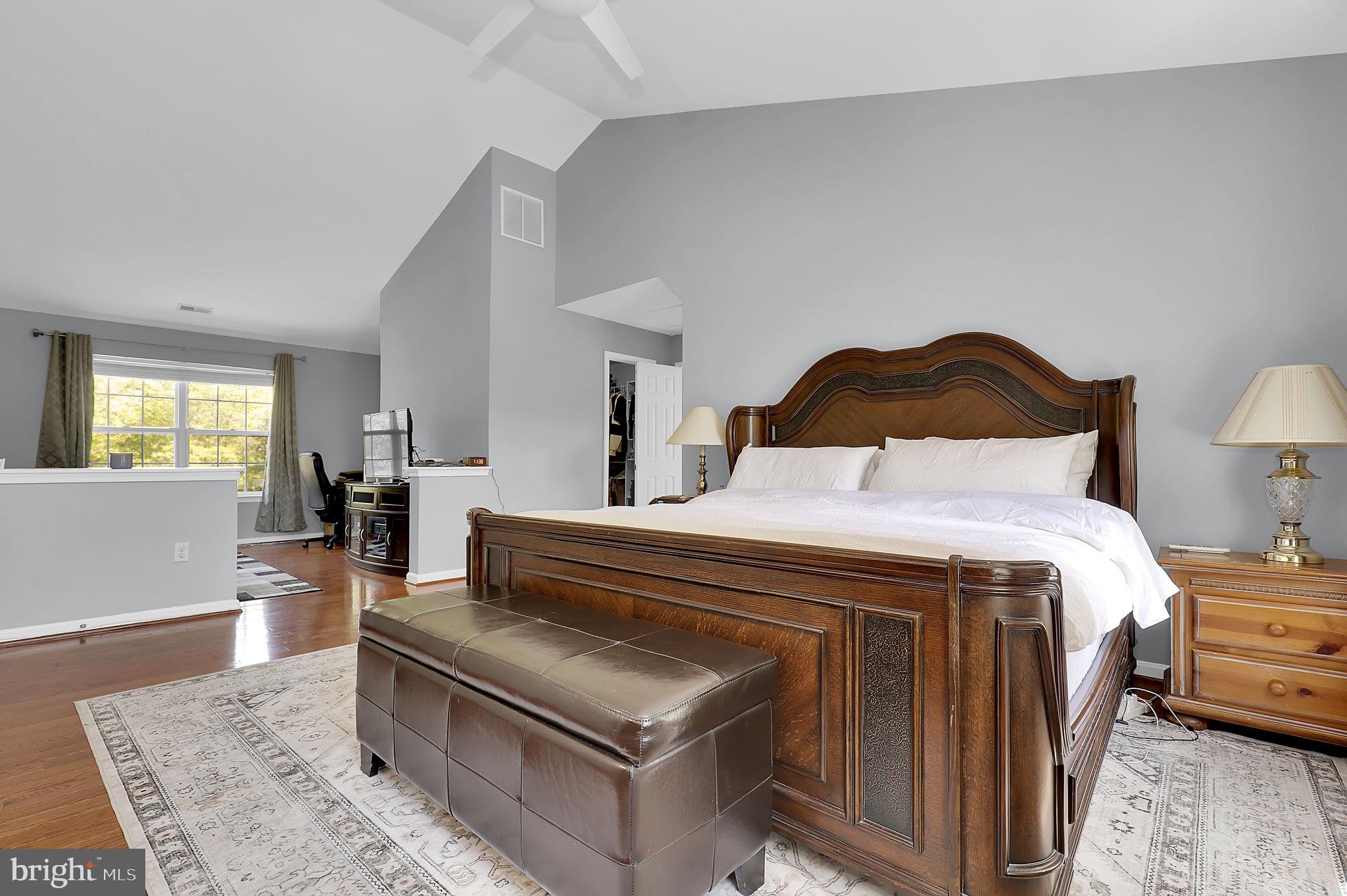 KINGS SQUARE - Residential