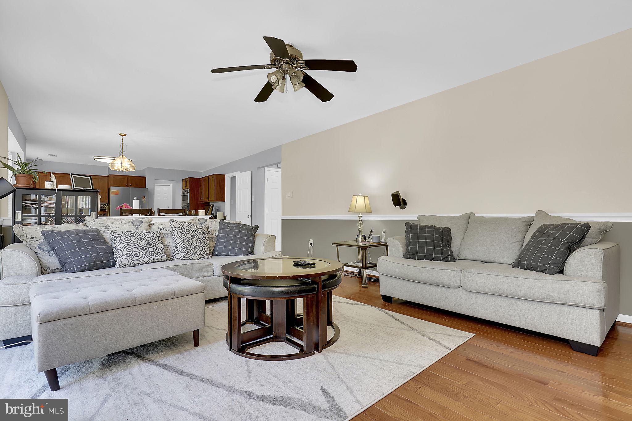KINGS SQUARE - Residential