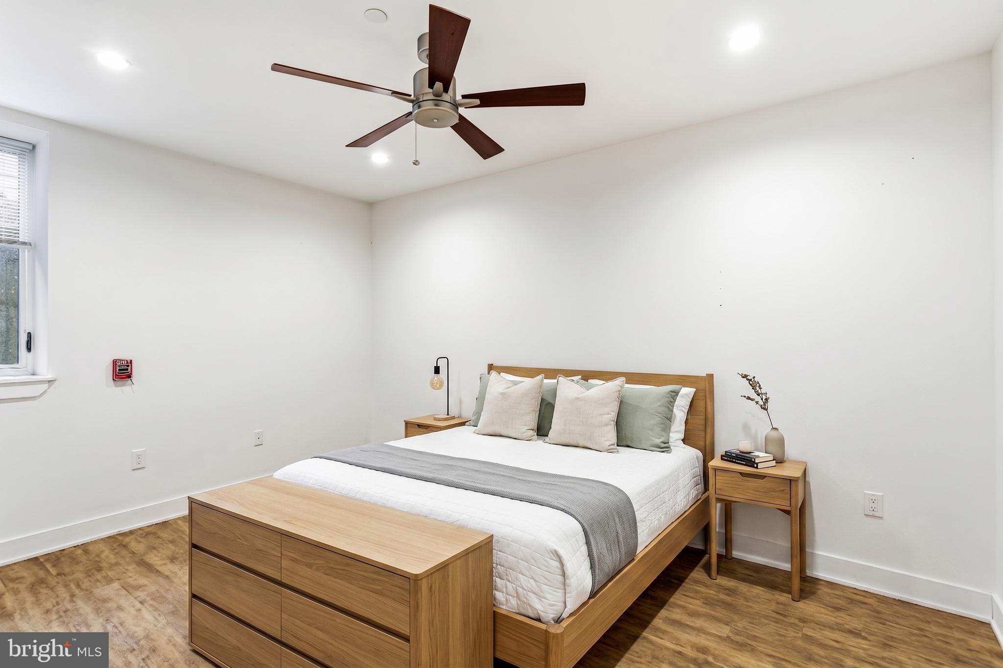 KENSINGTON - Residential