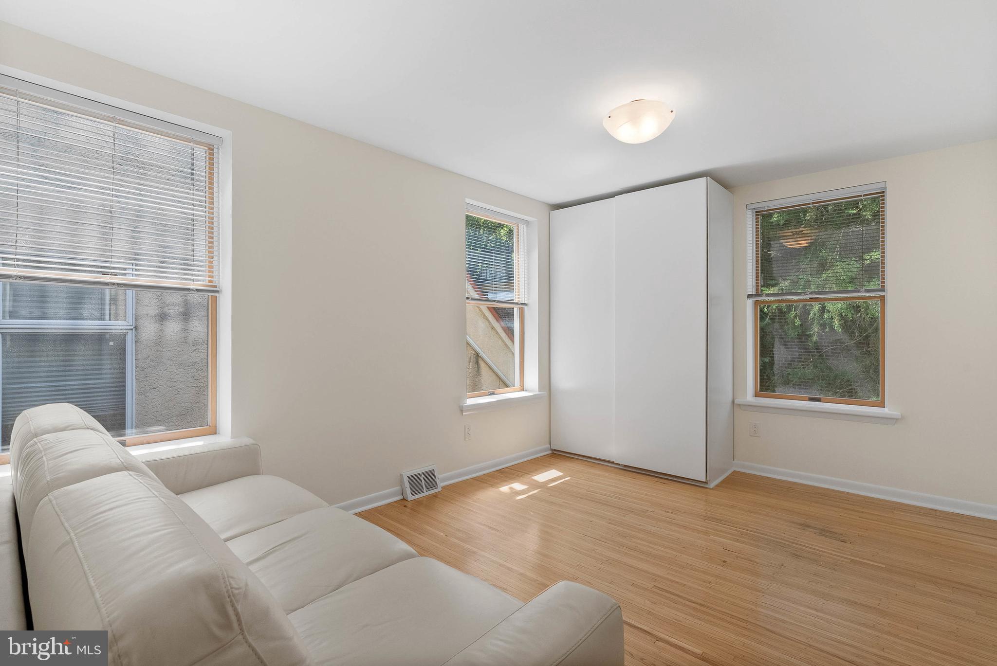 ART MUSEUM AREA - Residential