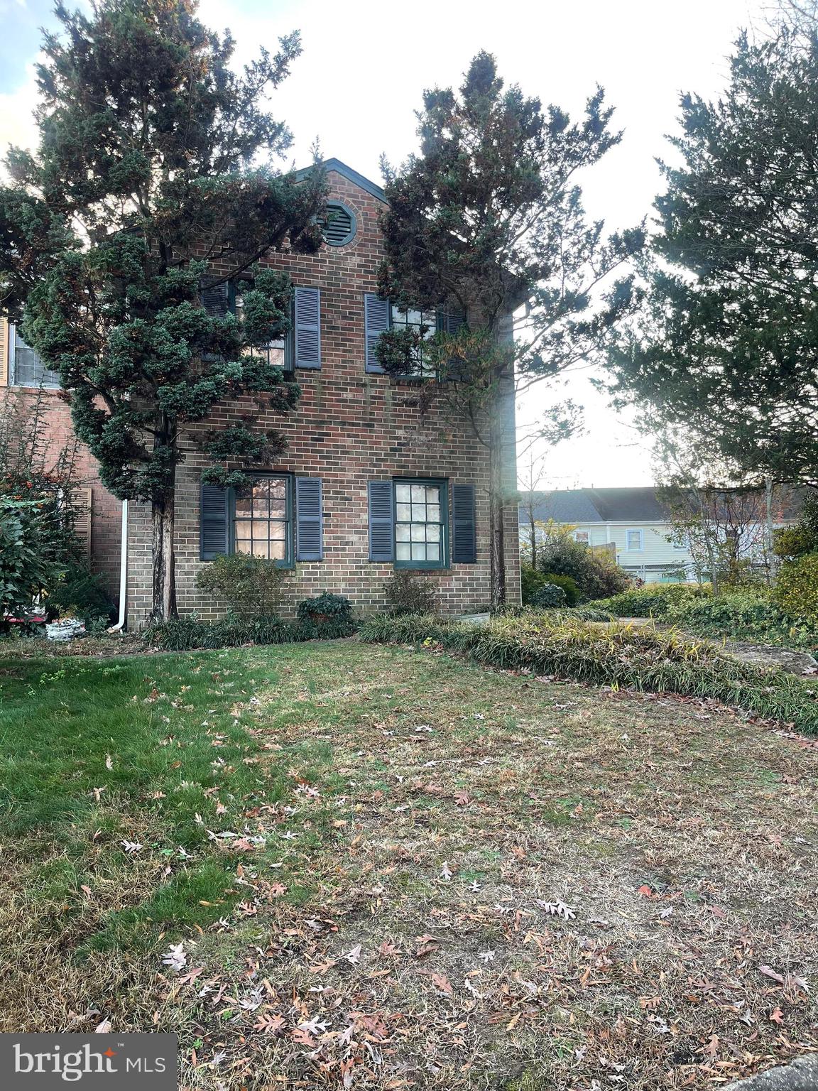 OLDE GREENWICH - Residential