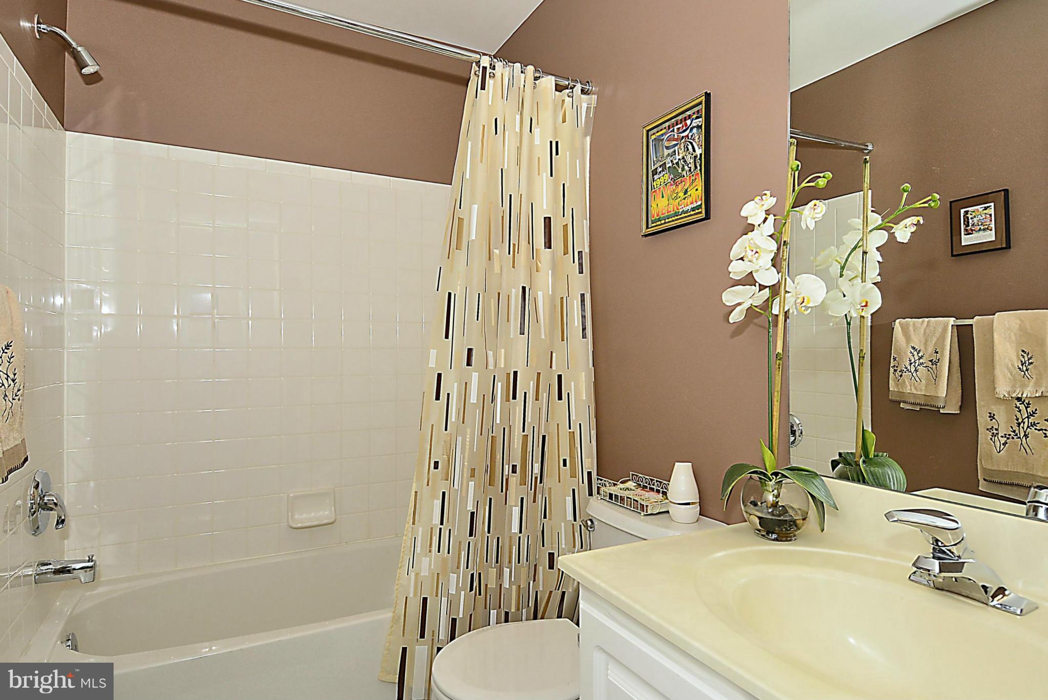 CHERINGTON - Residential