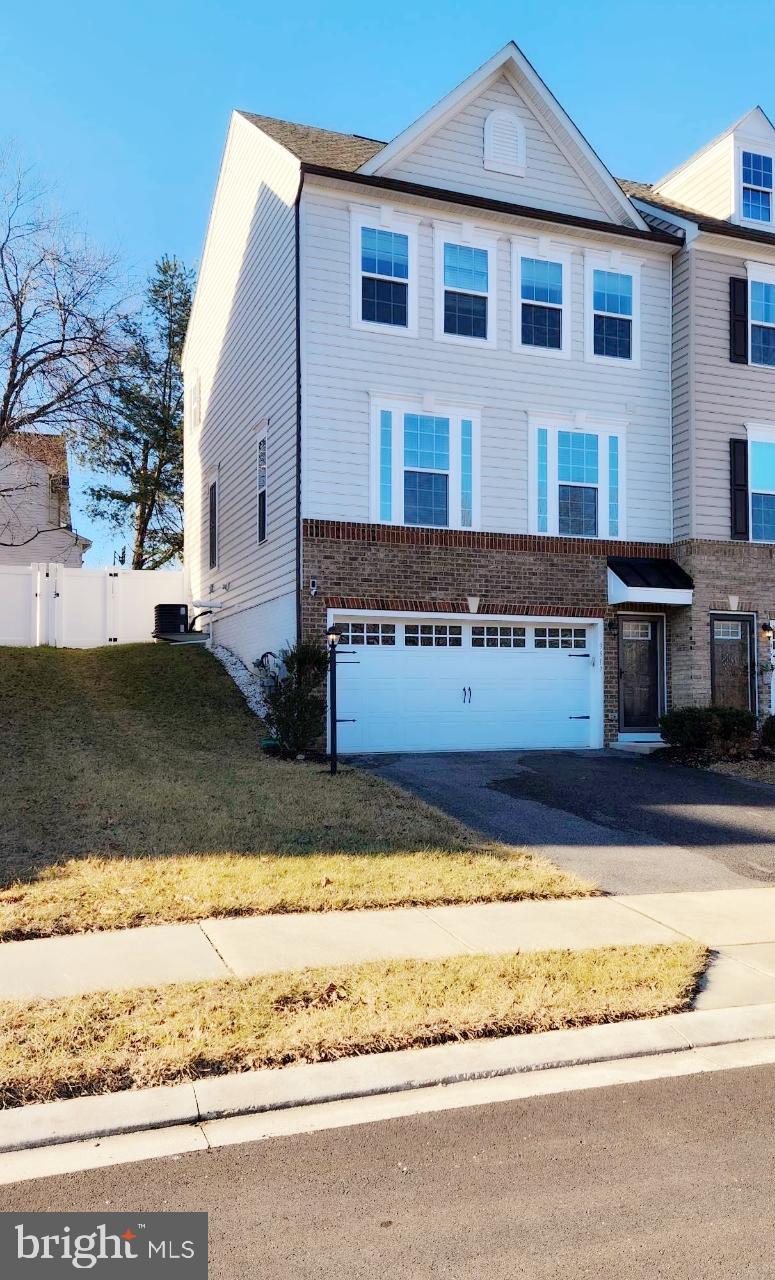 FABLE HILL - Residential Lease