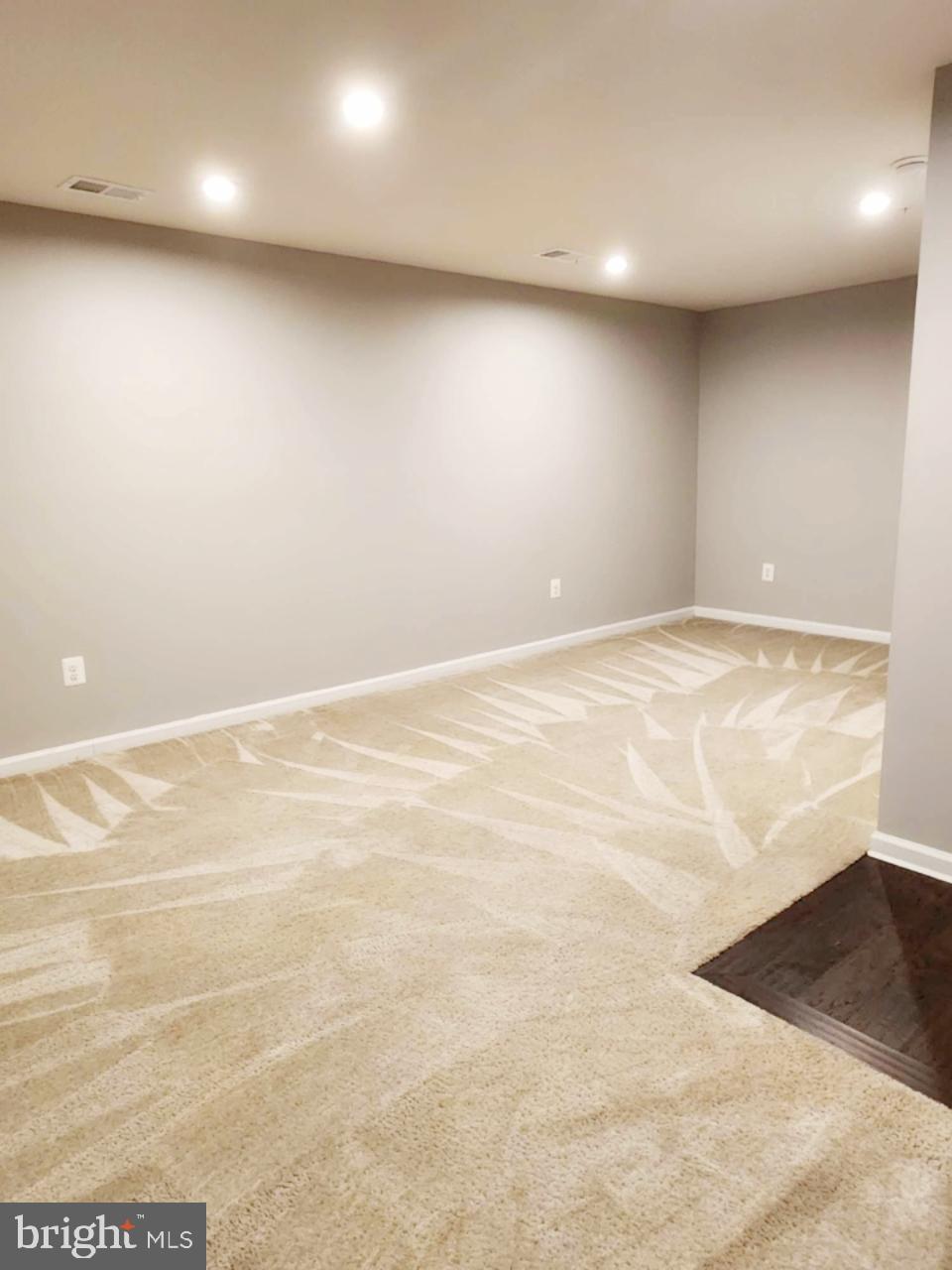 FABLE HILL - Residential Lease