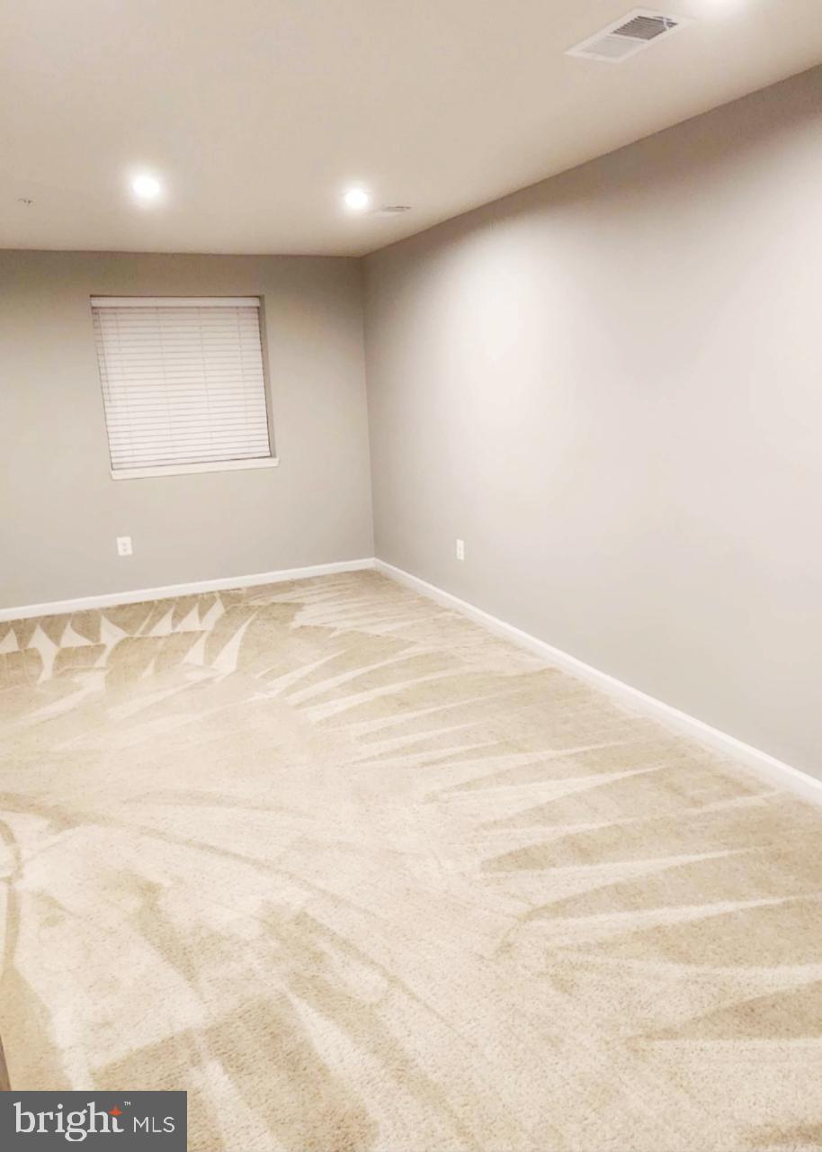 FABLE HILL - Residential Lease