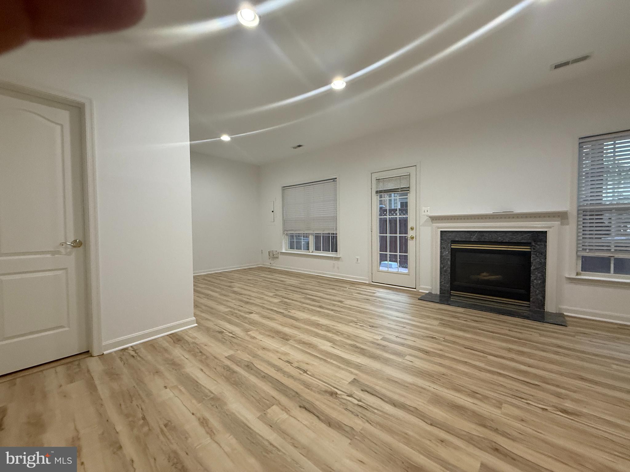 PROVIDENCE PARK - Residential