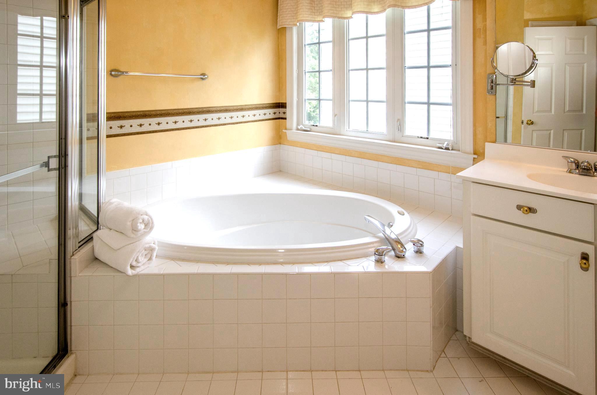 SPRING LAKES - Residential