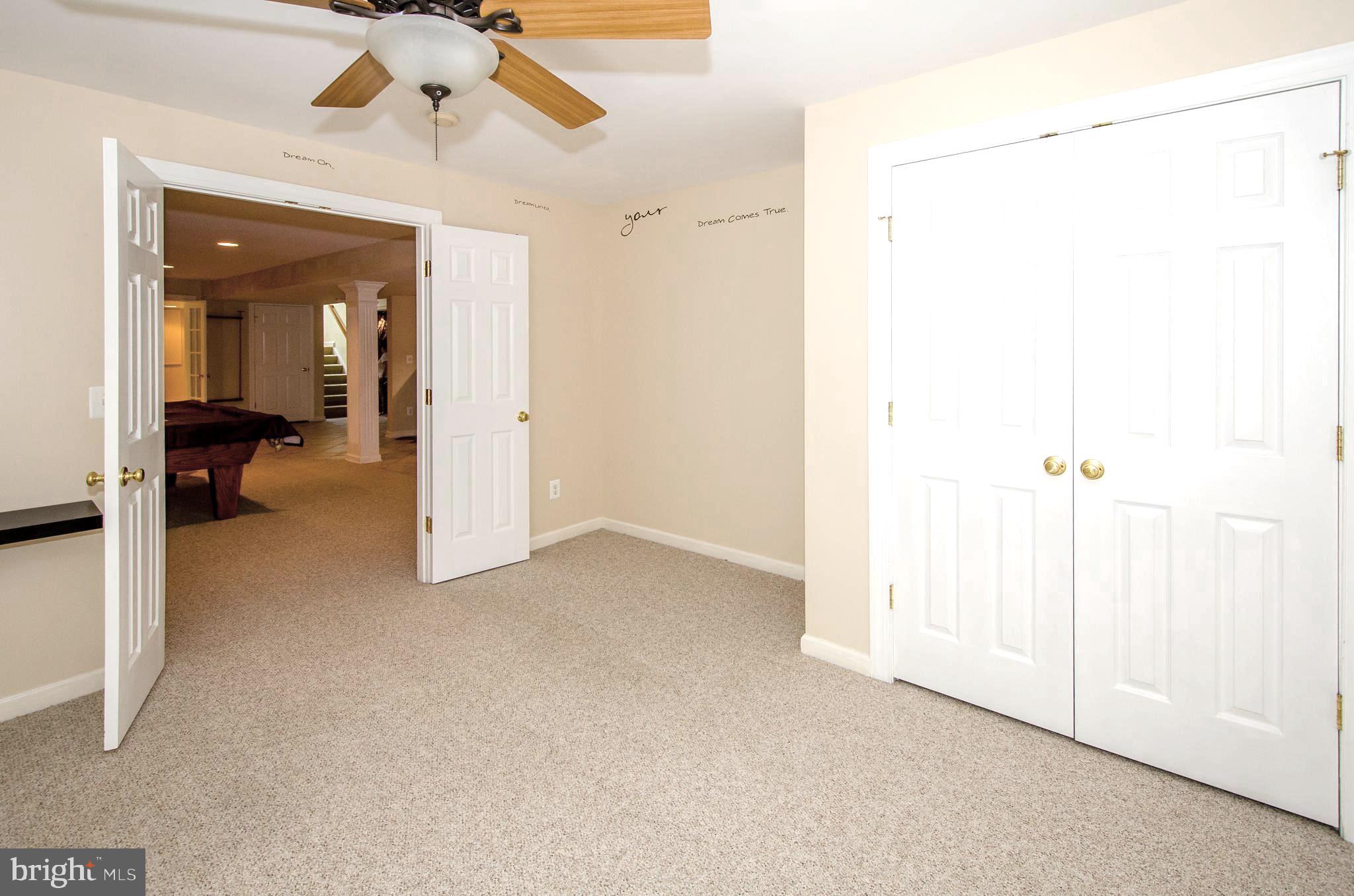 SPRING LAKES - Residential