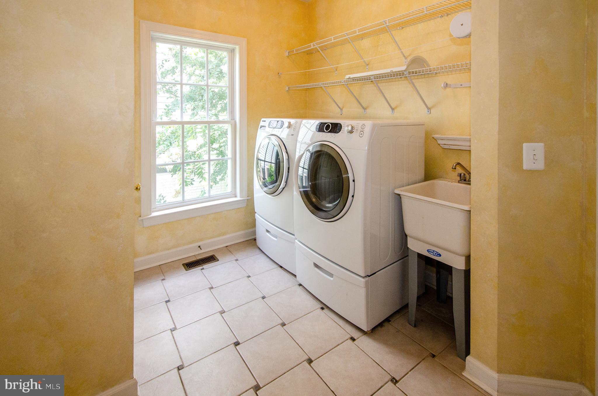 SPRING LAKES - Residential