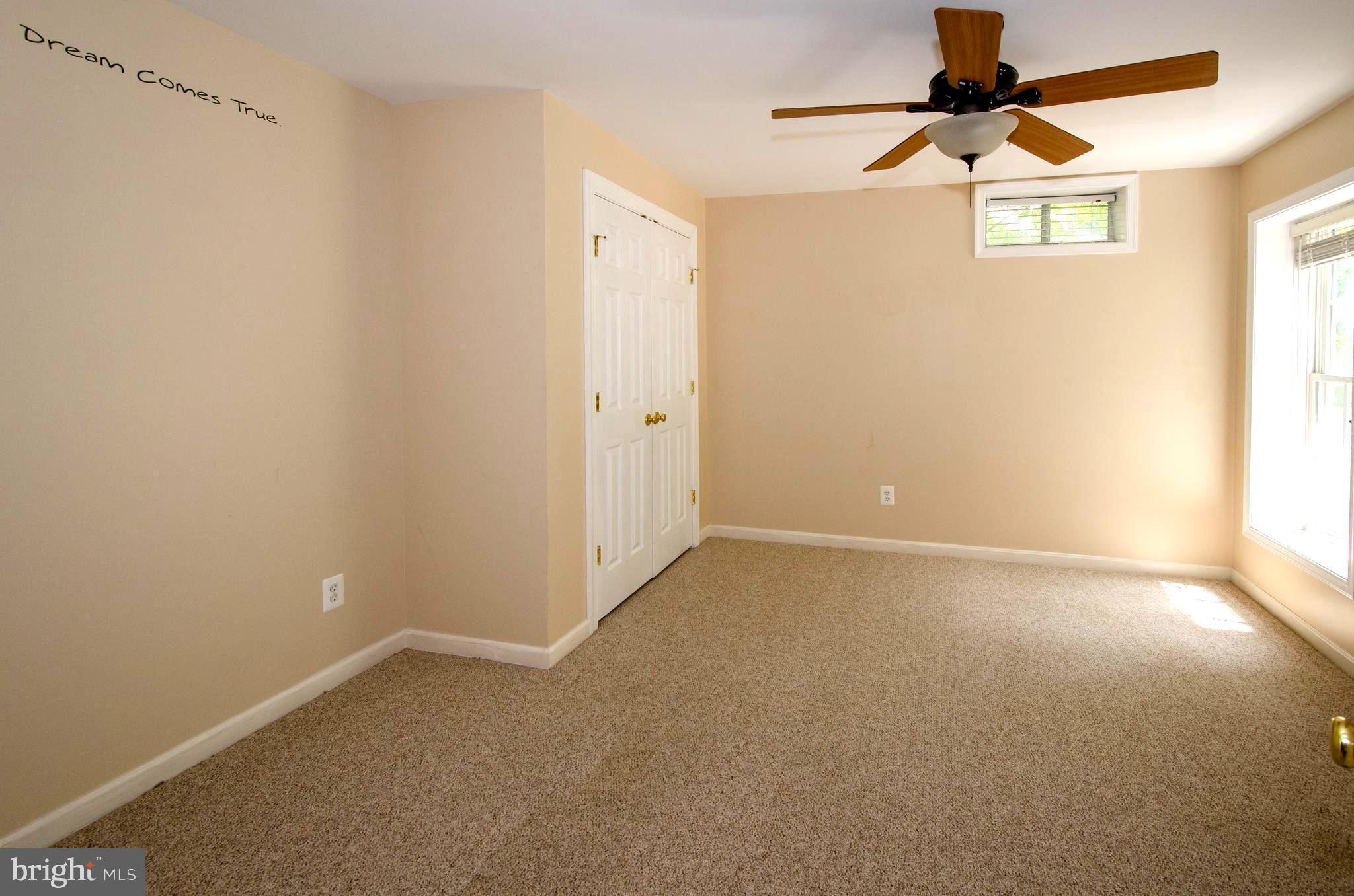 SPRING LAKES - Residential