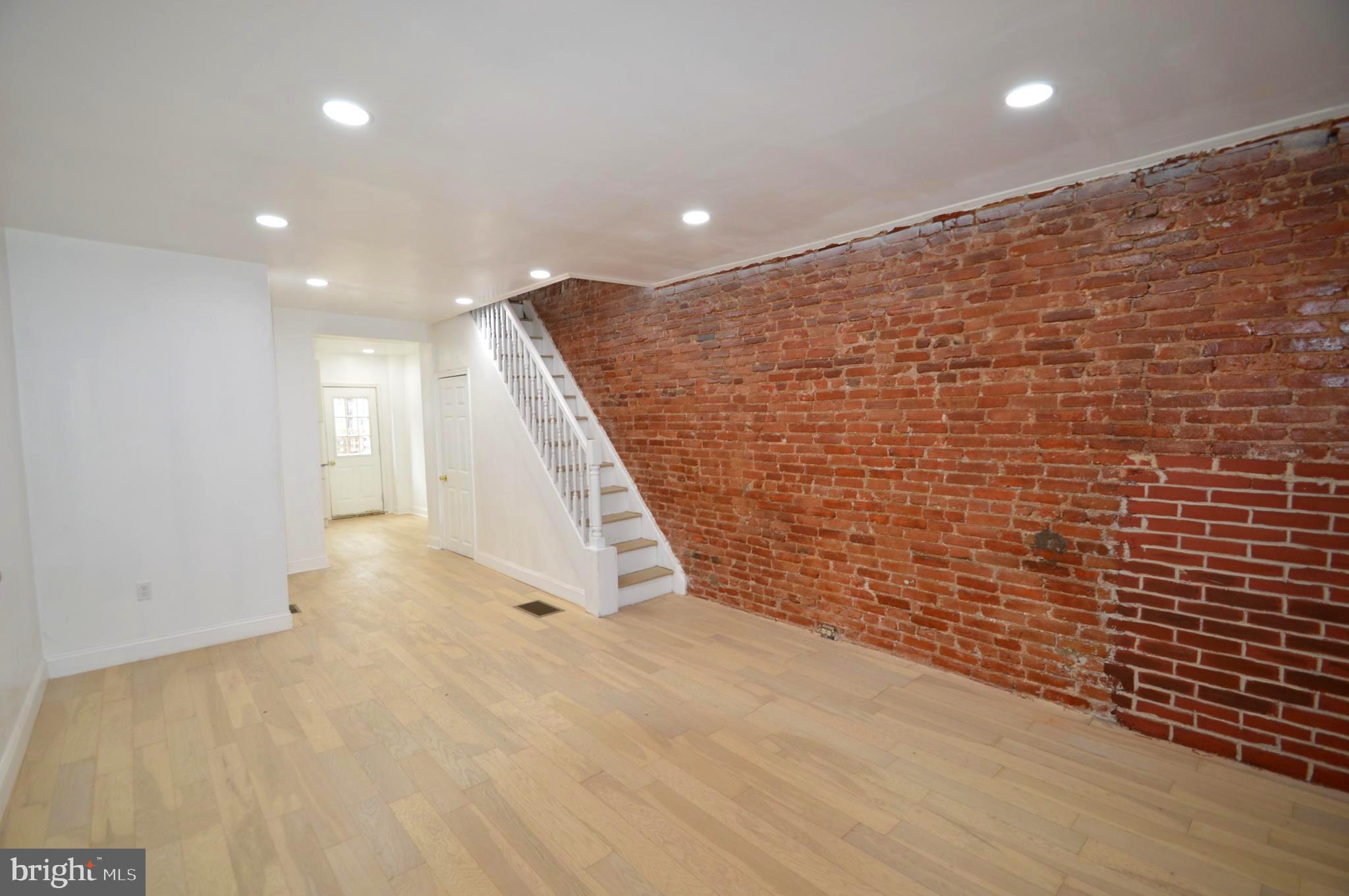 POINT BREEZE - Residential