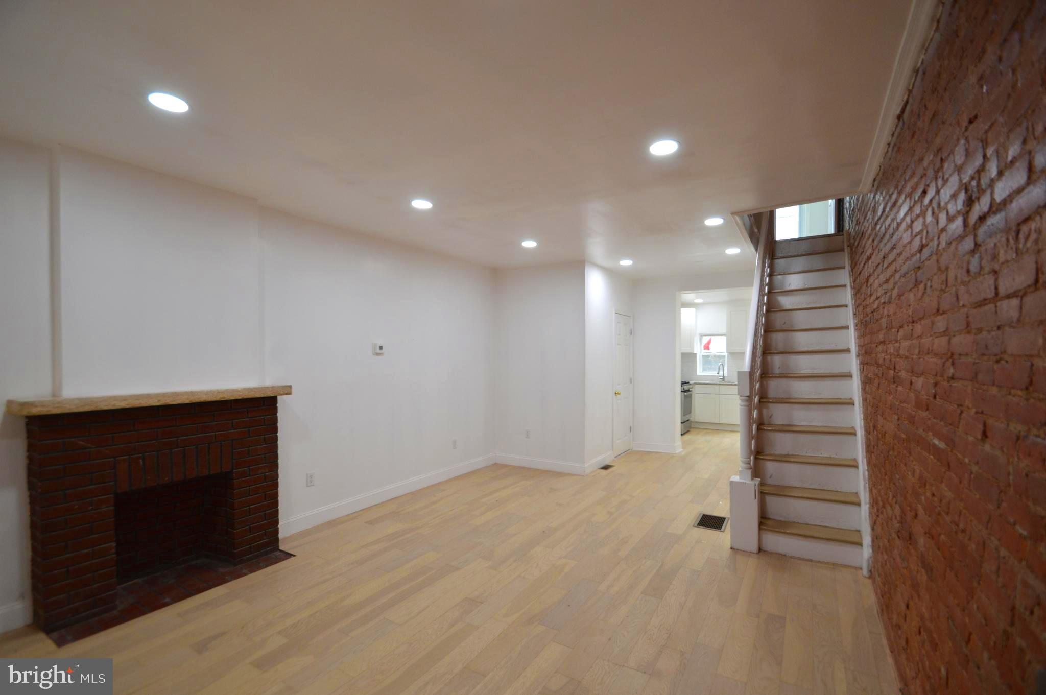 POINT BREEZE - Residential