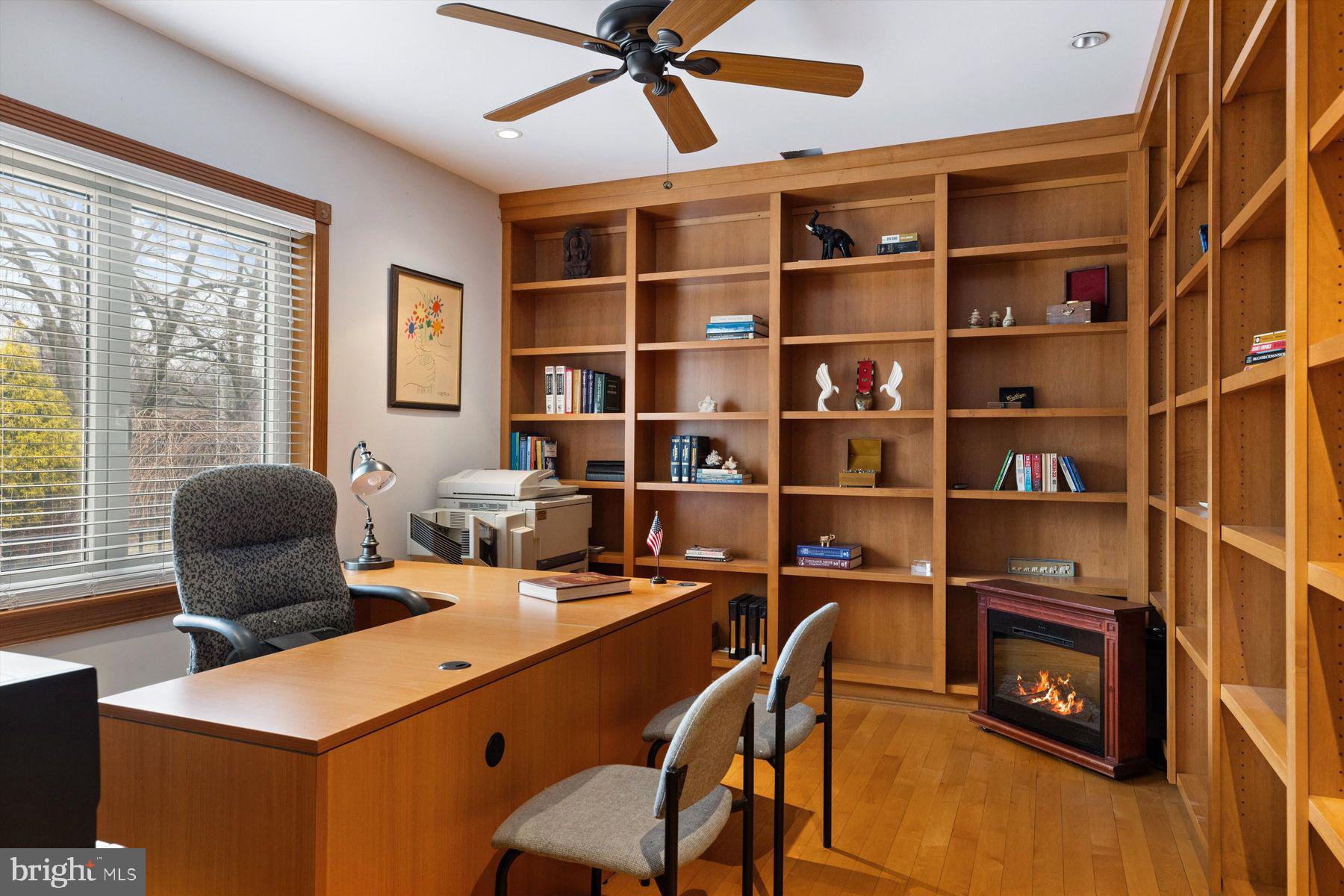 BRYN MAWR - Residential