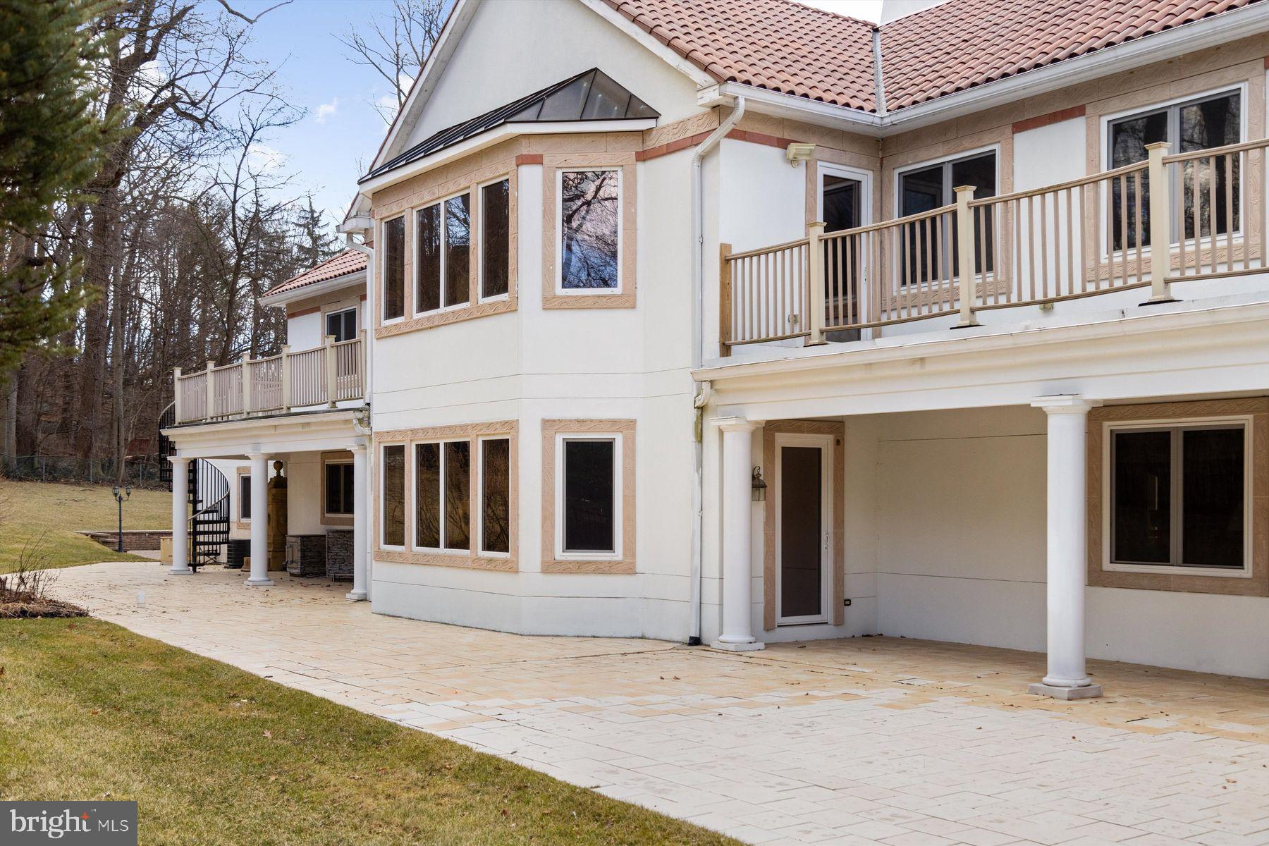 BRYN MAWR - Residential