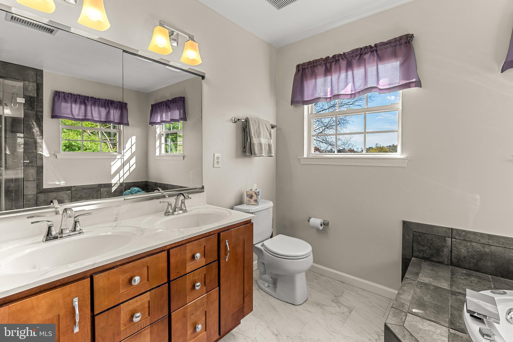 HILLS OF SULLIVAN - Residential