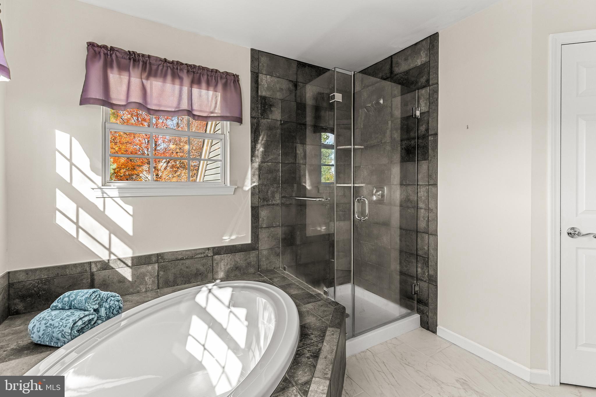 HILLS OF SULLIVAN - Residential