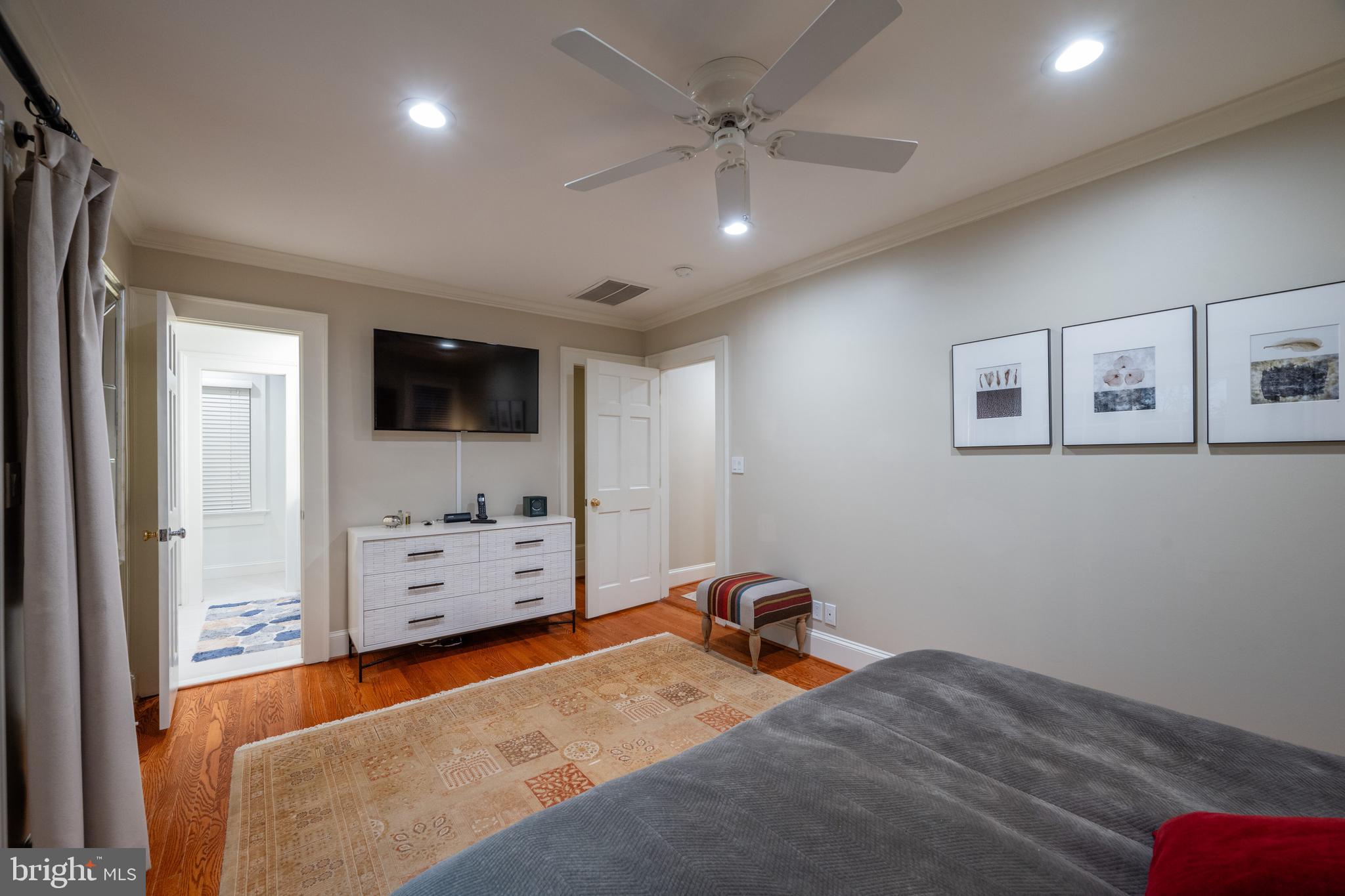 ROSEMONT - Residential