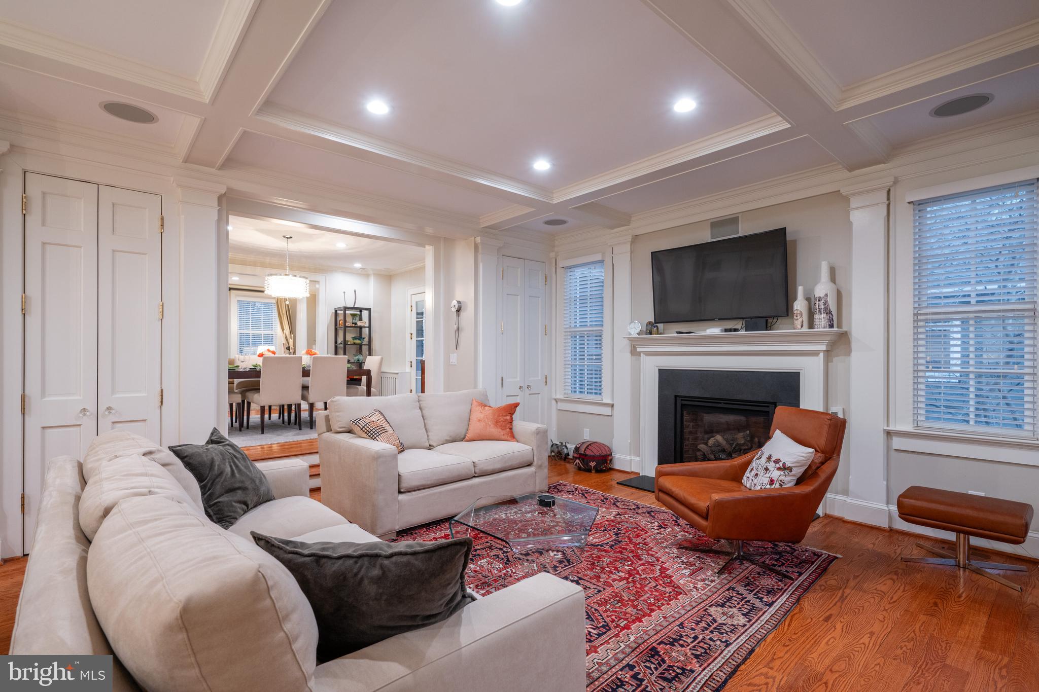 ROSEMONT - Residential