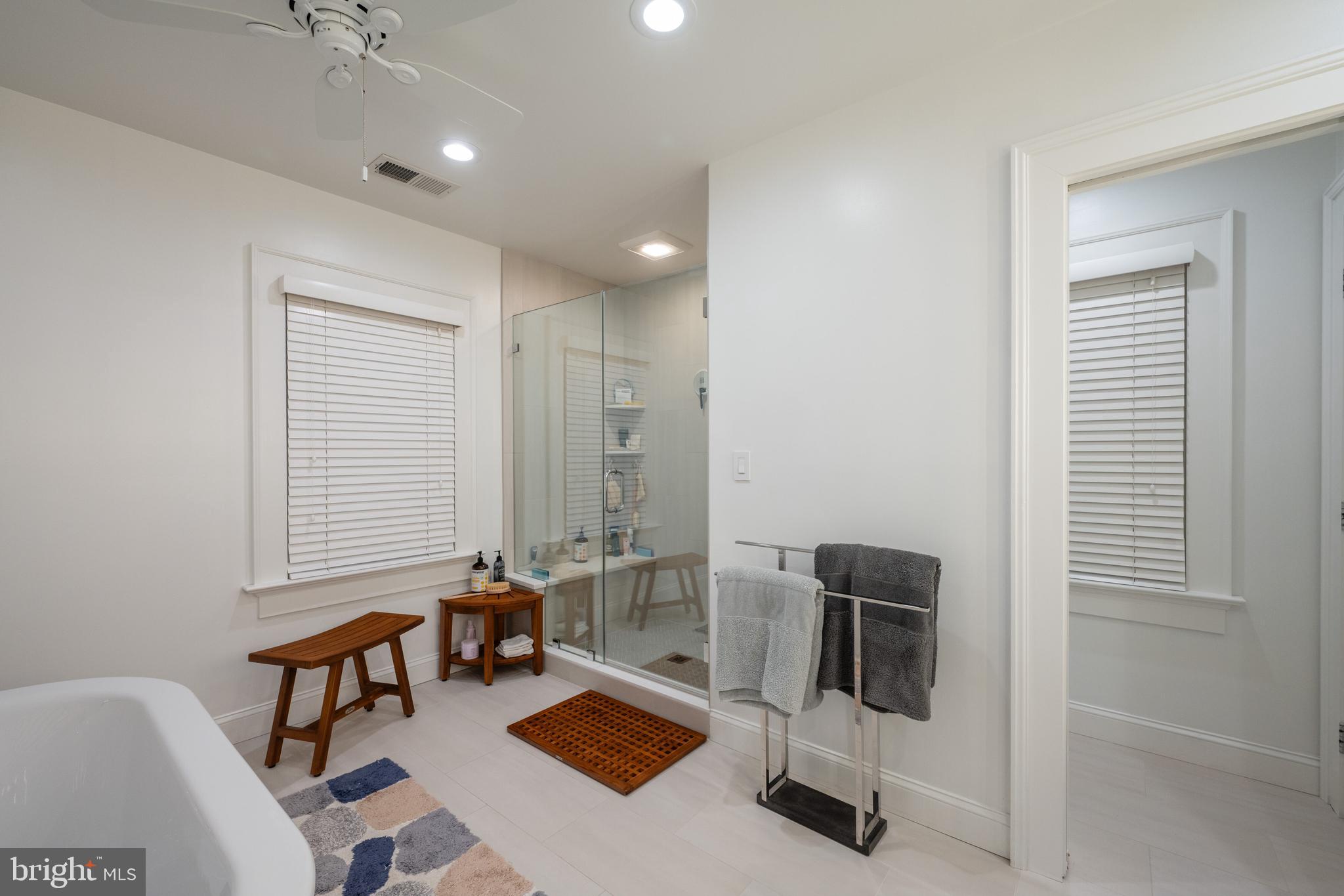 ROSEMONT - Residential